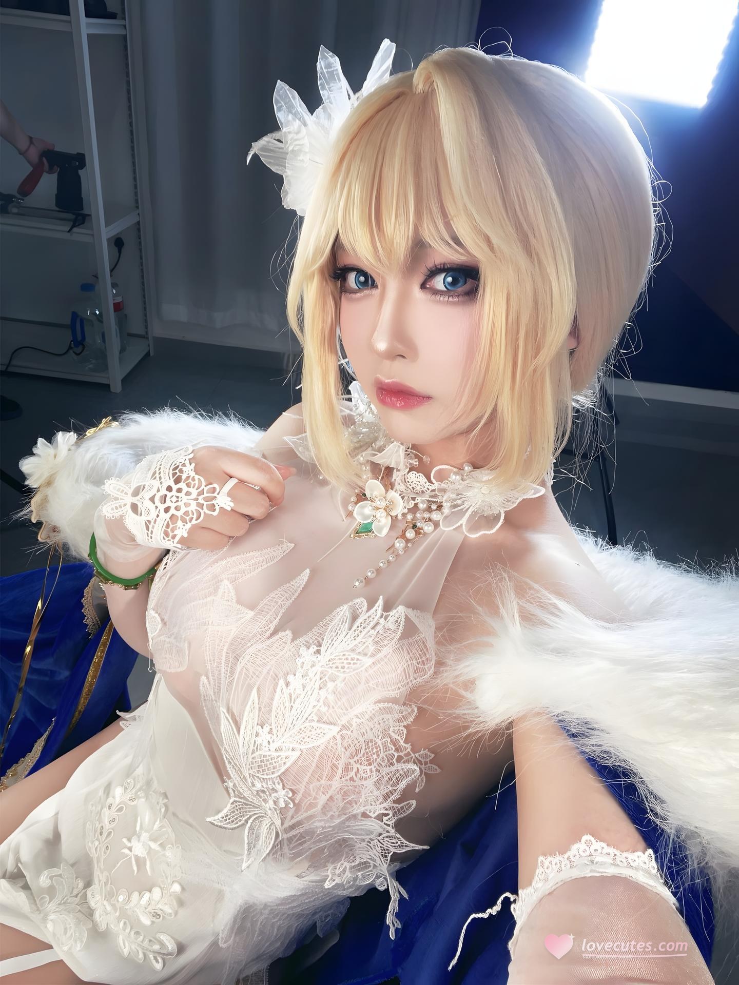 [cosplay] 半半子 - 贞德 灯花祝装圣女：蓝白圣女礼装 白丝美腿还原 58P