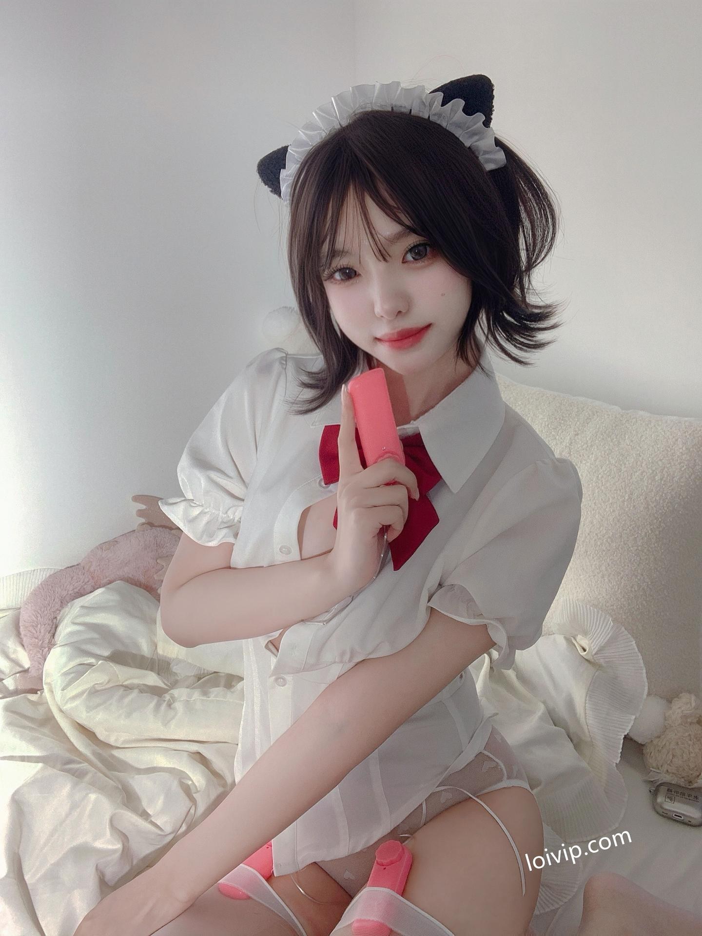 [私房] フォトセット 你的真真u - 电动玩具 女仆床拍玩具主题 美腿私房 42P1V