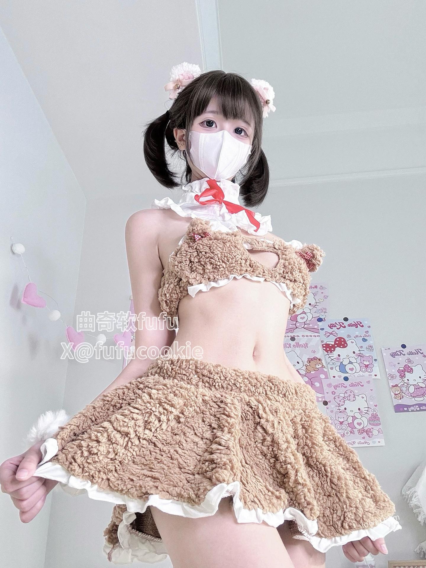 [프라이빗 룸] 曲奇软fufu - OK绷小熊 OK绷小熊私房 白丝美腿视频 51P4V