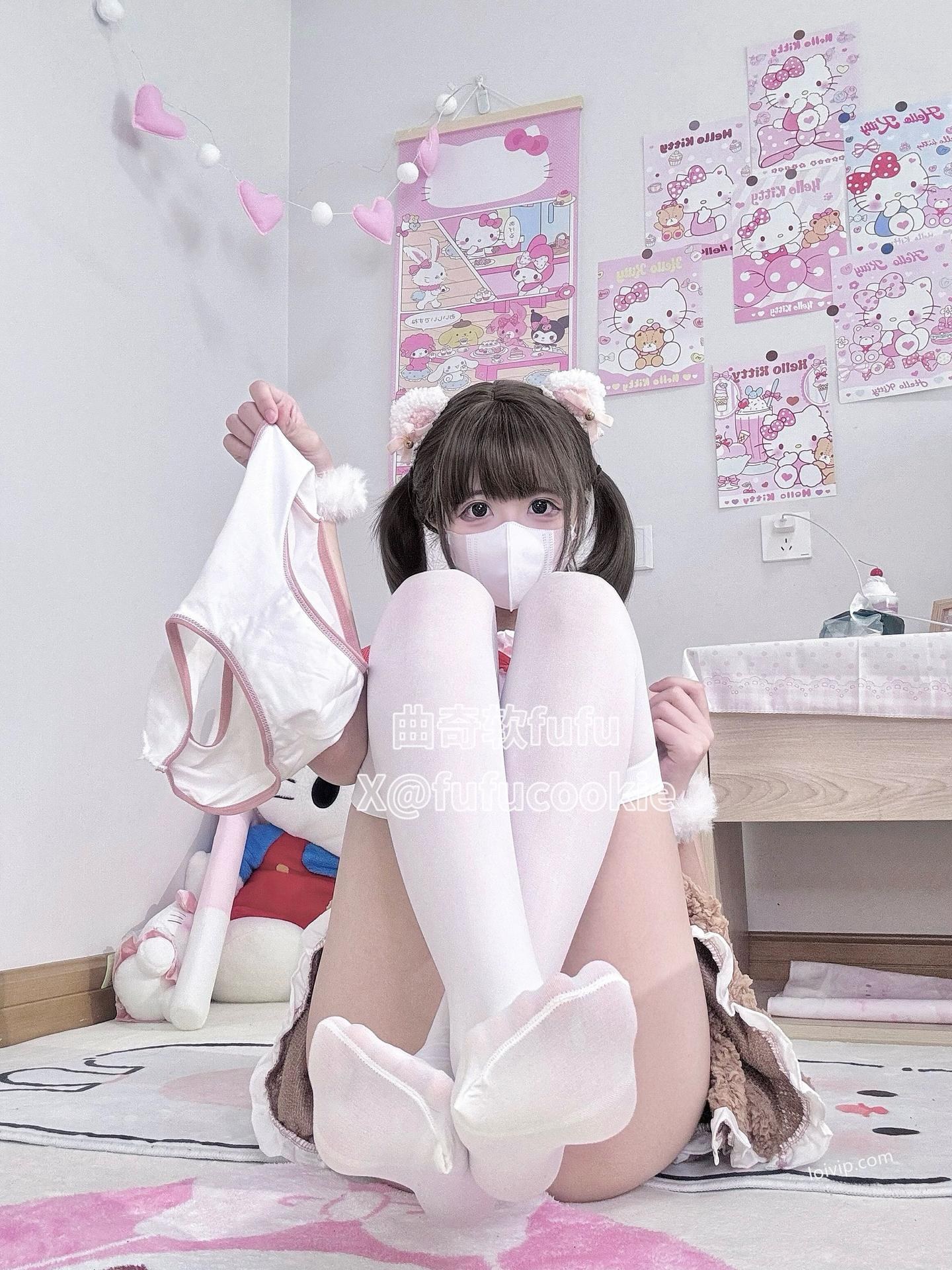 [프라이빗 룸] 曲奇软fufu - OK绷小熊 OK绷小熊私房 白丝美腿视频 51P4V