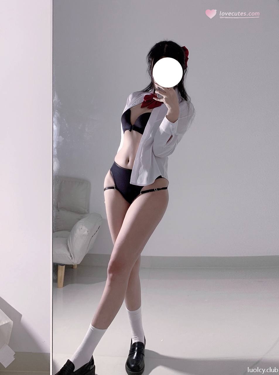 [Photo Set] Nide Zhenzhenu โฟโต้เซ็ต school-uniform styling, uniform styling, leg-focused poses, video extras 64P5V