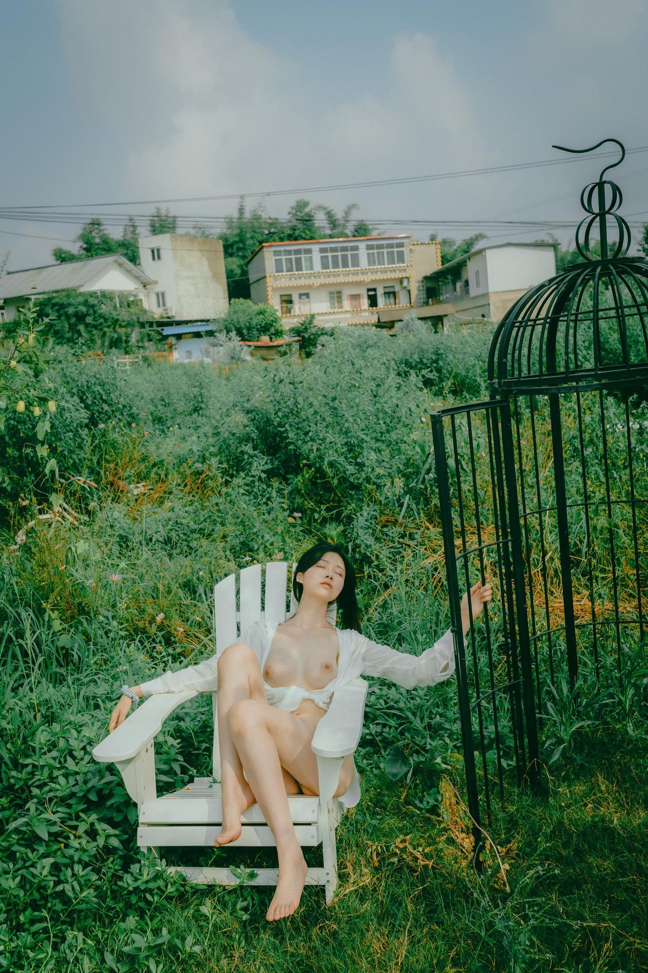 [写真] 年年Nnian - 夏至：夏日户外白裙 清新美腿写真 40P