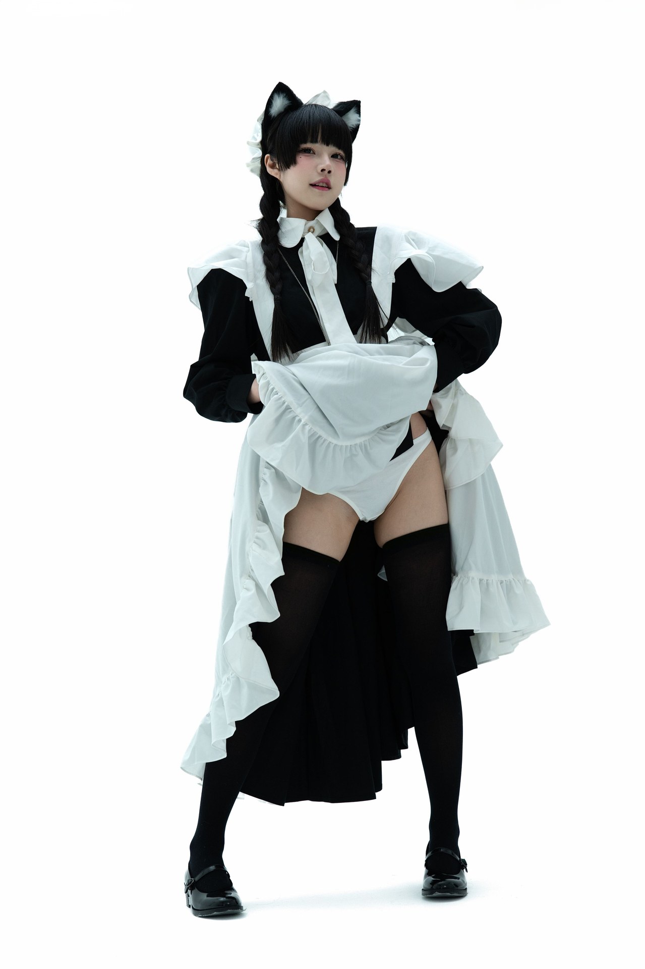 [Photo Set] Shimizu Nagi bộ ảnh maid, leg-focused poses, uniform styling 89P