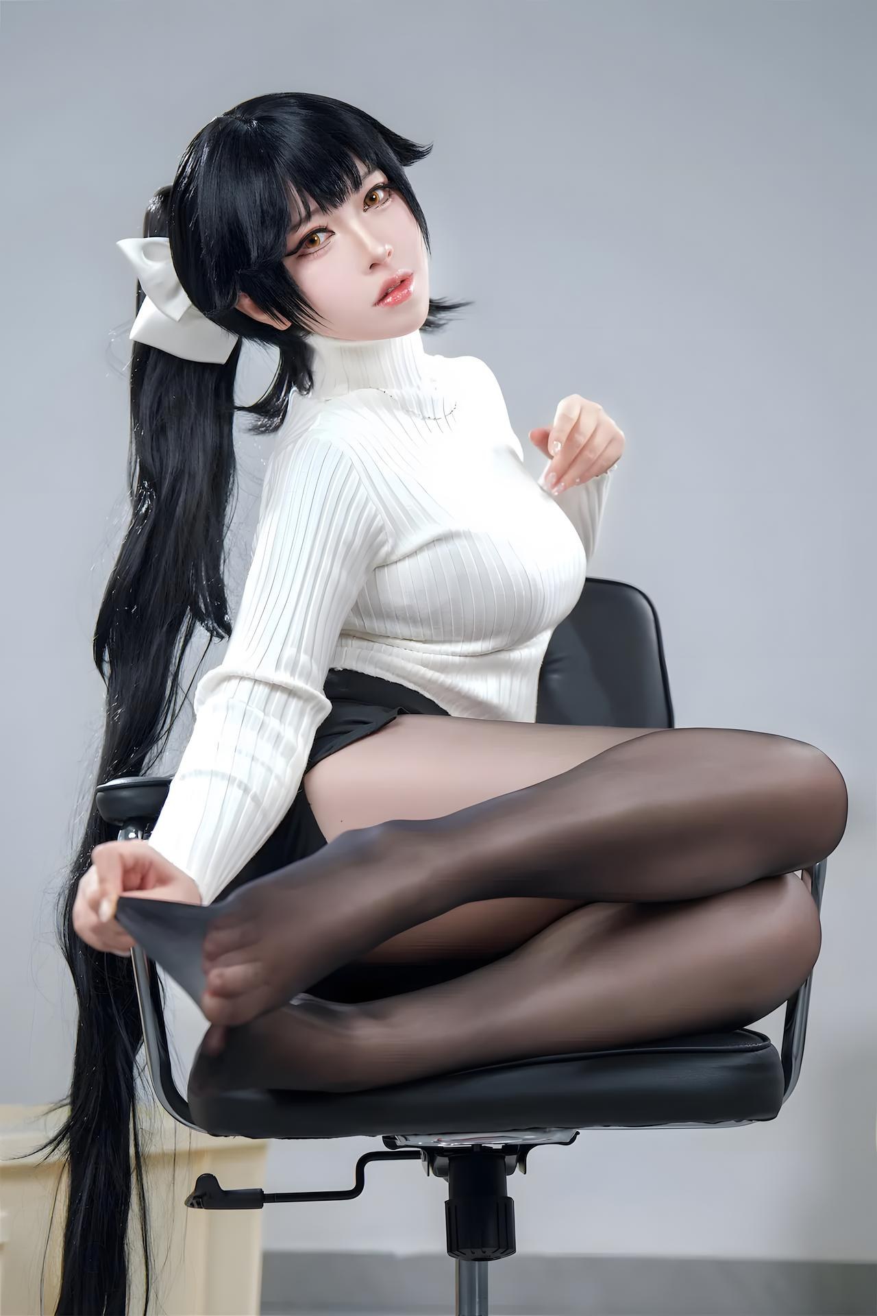 [コスプレ] 半半子 - 碧蓝航线 高雄 武人的心法素养 黑白和风制服 黑丝美腿还原 57P4V