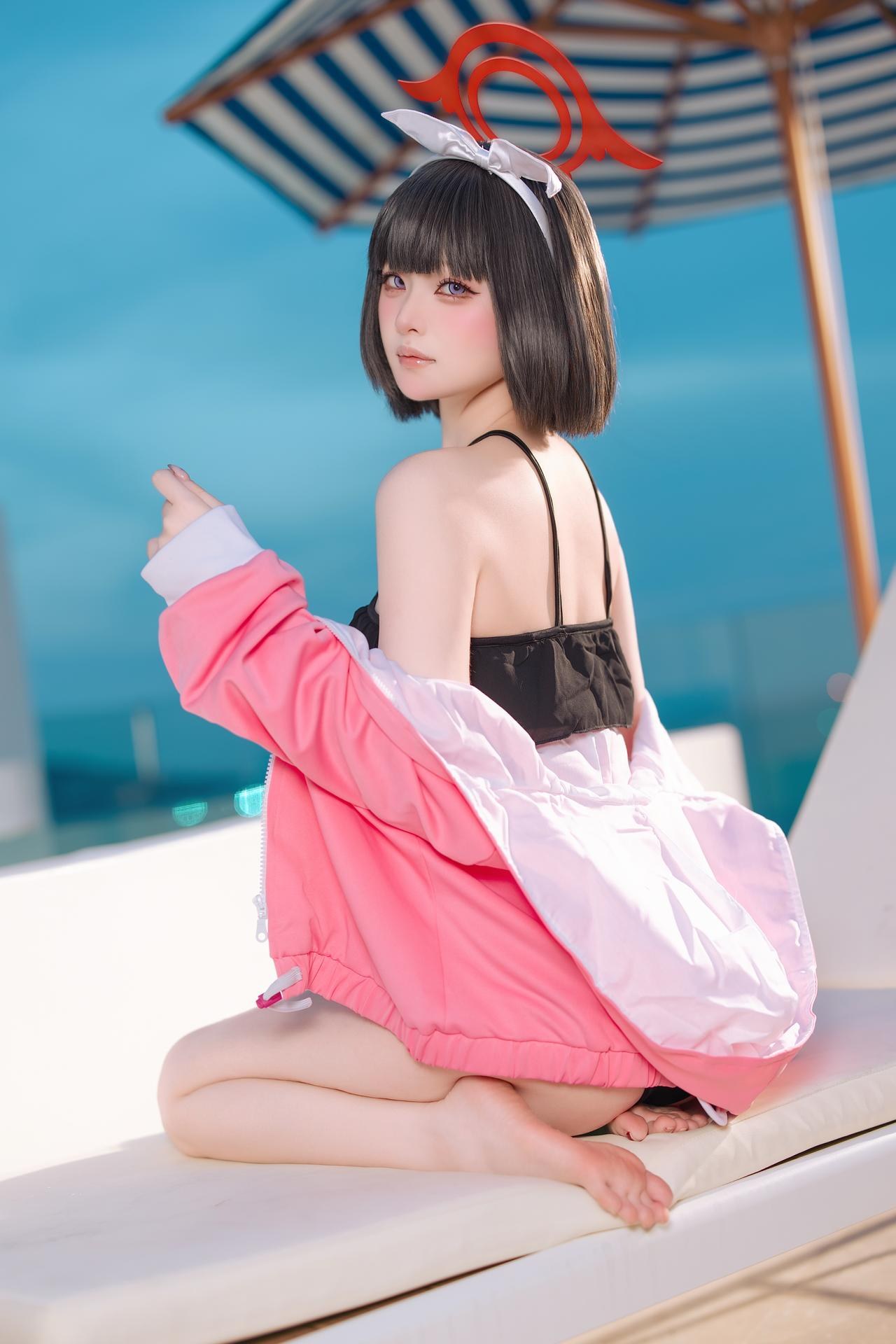 [cosplay] 屿鱼 - 蔚藍档案 静山真白泳裝：泳裝比基尼 美腿泳池還原 30P