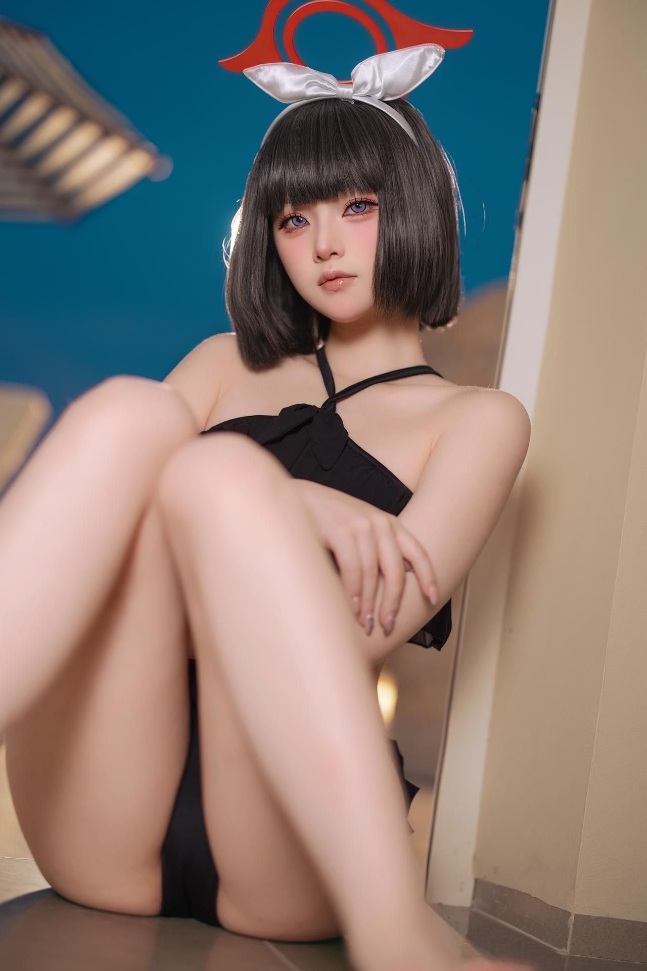 [Cosplay] Yuyu bộ ảnh cosplay, swimsuit, bikini, leg-focused poses 30P