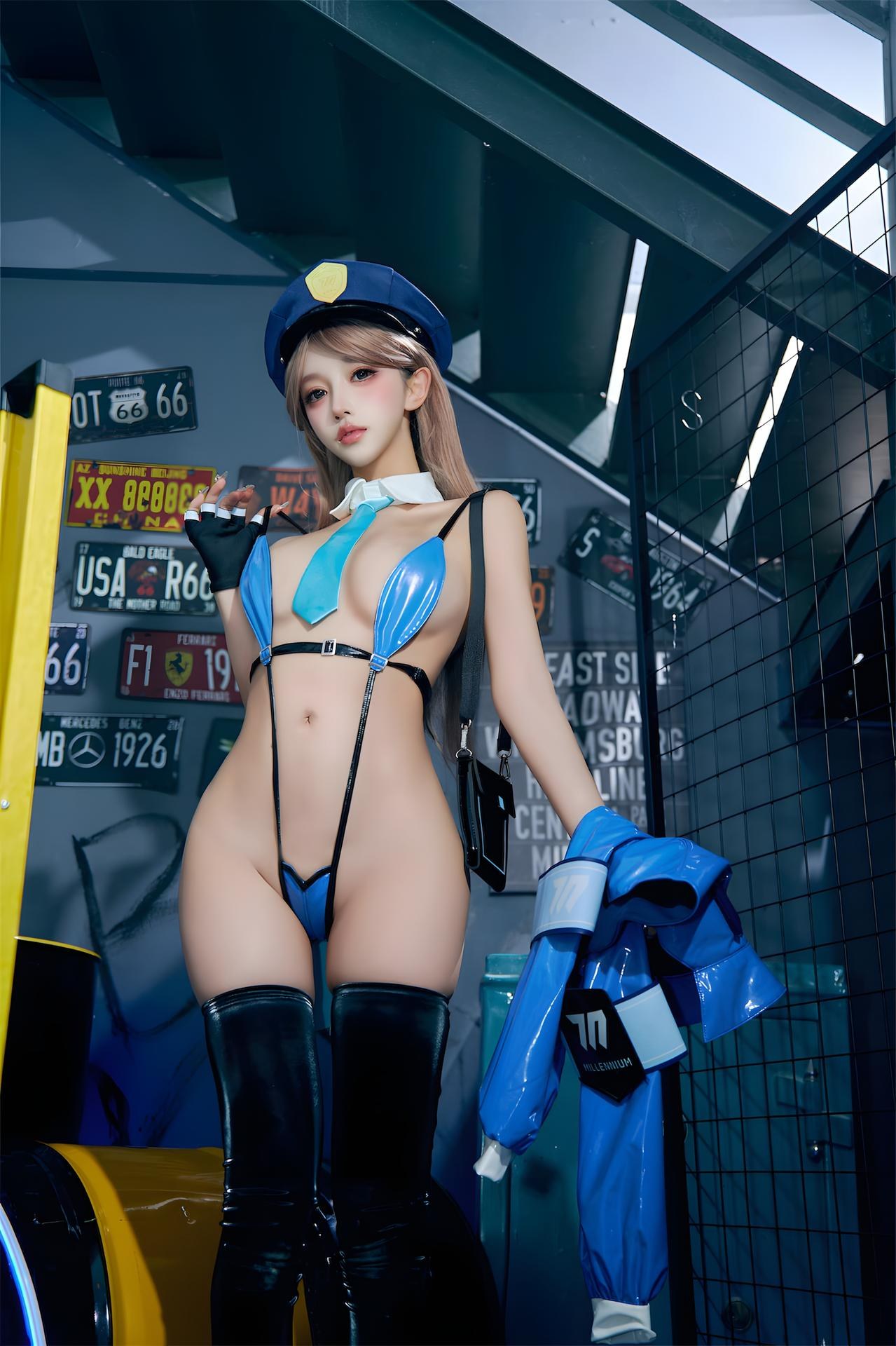 [写真] フォトセット 过期米线线喵 - 女警 蓝黑女警制服 黑丝美腿私拍 59P