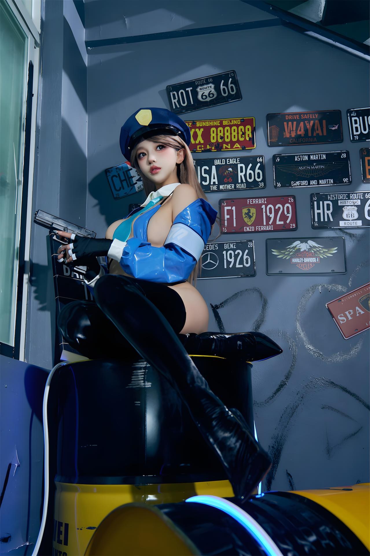 [写真] フォトセット 过期米线线喵 - 女警 蓝黑女警制服 黑丝美腿私拍 59P
