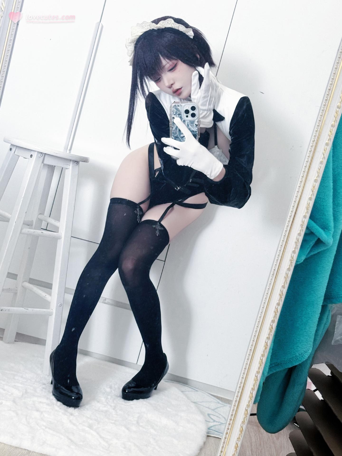[写真] フォトセット 纸悦Etsu_ko - 叛逆女仆 黑白叛逆女仆 黑丝美腿棚拍 36P