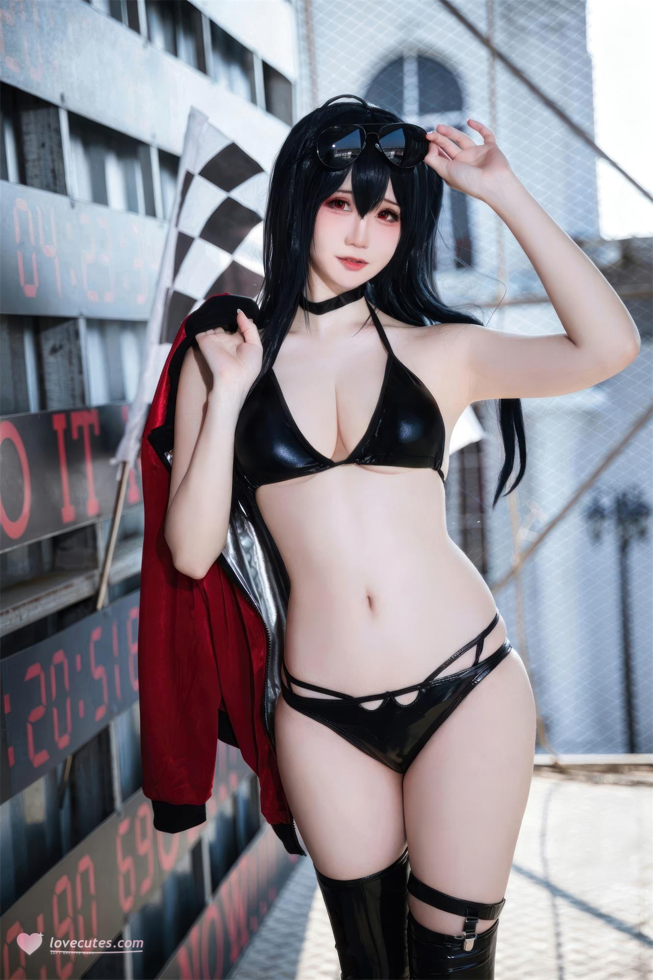 [코스프레] 焖焖碳 - 碧蓝航线 大凤赛车服 赛车服黑丝 巨乳美腿还原 32P
