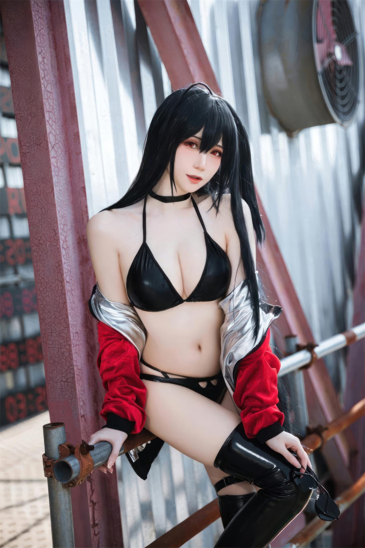 [코스프레] 焖焖碳 - 碧蓝航线 大凤赛车服 赛车服黑丝 巨乳美腿还原 32P