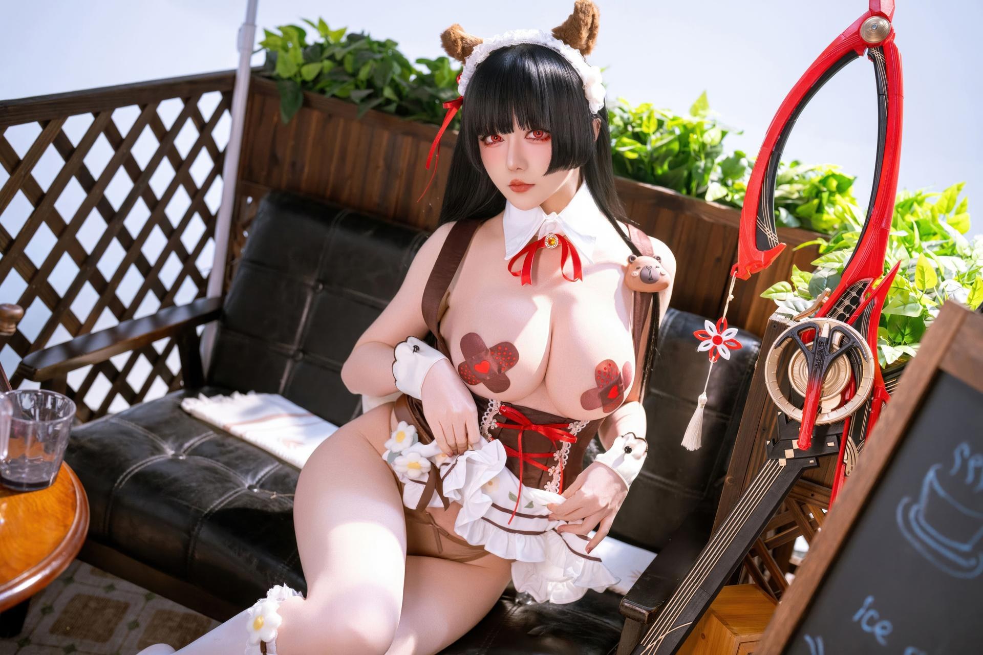 [cosplay] 星之迟迟Hoshilily - 鸣潮 千咲·联动咖啡女仆：咖啡女仆红白造型 美腿还原 42P