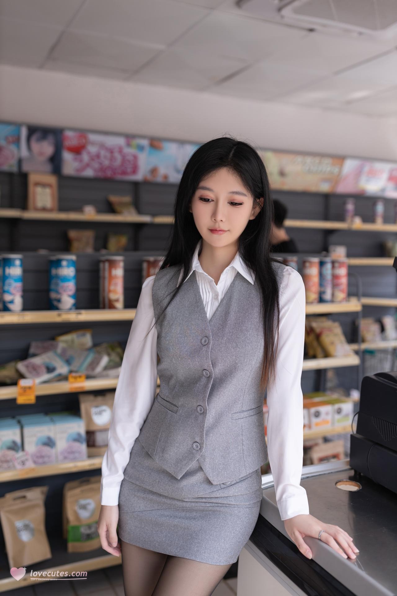 [Model] Xie Xiaoen โฟโต้เซ็ต model photos, uniform styling, leg-focused poses 100P