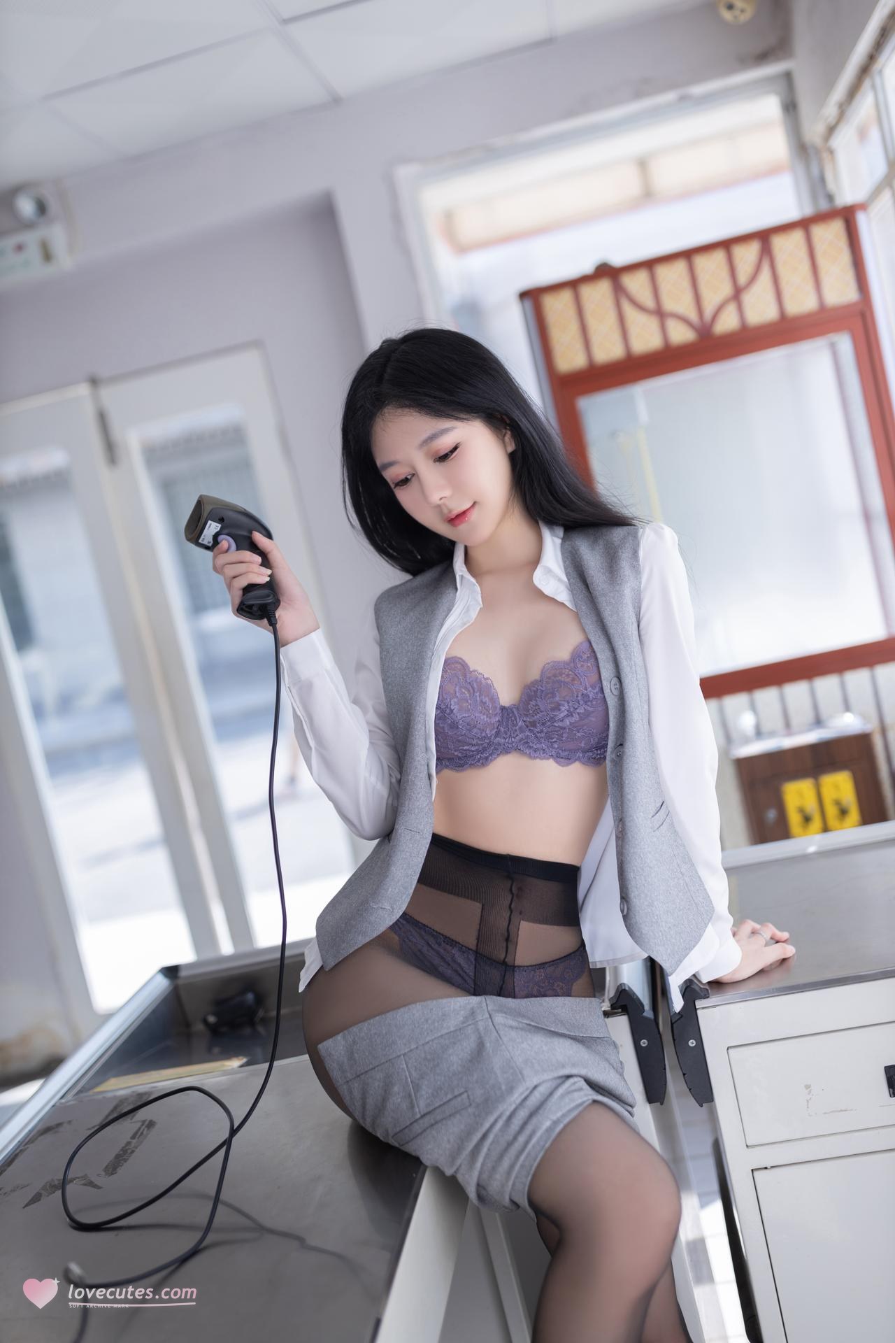 [Model] Xie Xiaoen โฟโต้เซ็ต model photos, uniform styling, leg-focused poses 100P