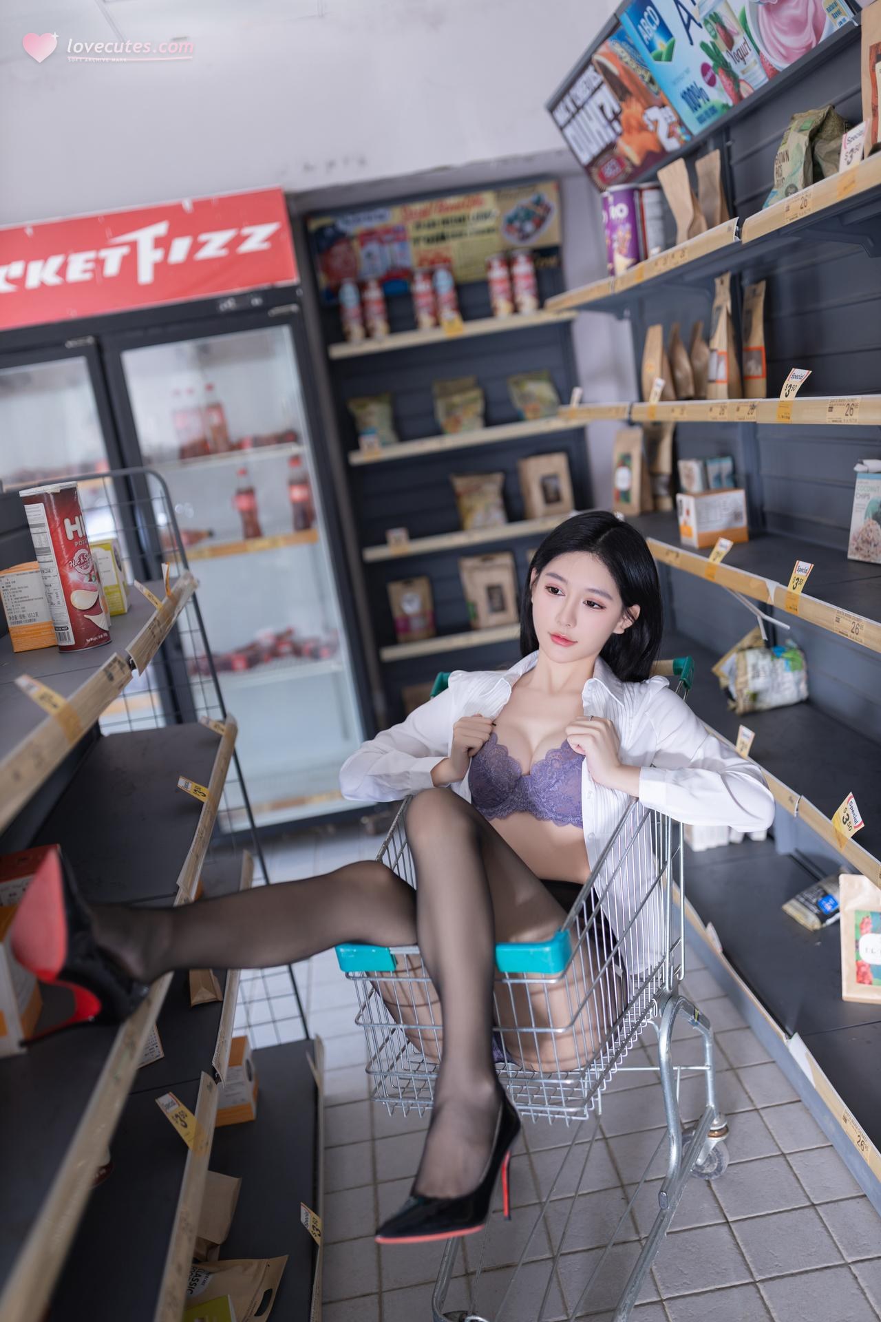 [Model] Xie Xiaoen โฟโต้เซ็ต model photos, uniform styling, leg-focused poses 100P