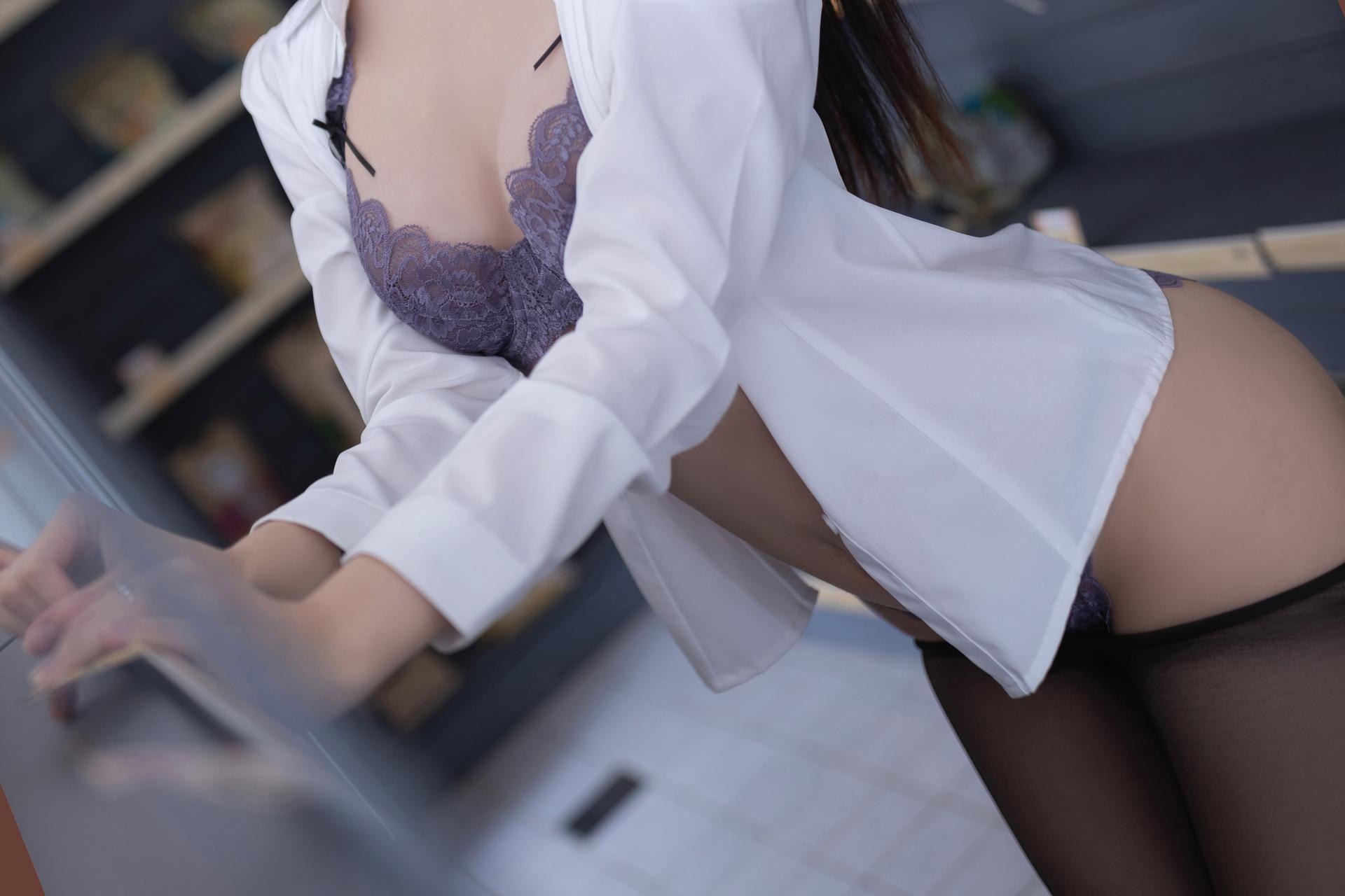[Model] Xie Xiaoen โฟโต้เซ็ต model photos, uniform styling, leg-focused poses 100P