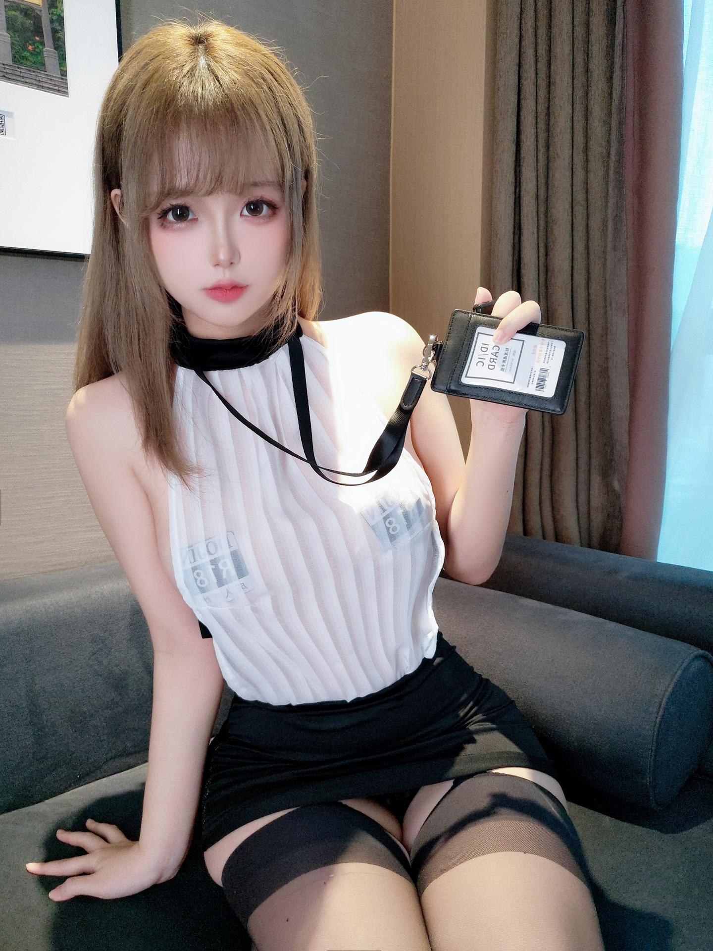 [私房] 日奈娇 - 小秘書：秘書制服黑絲 美胸翹臀私房 90P17G4V