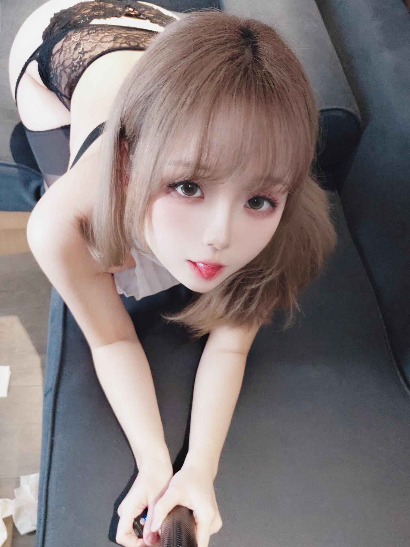 [Private Room] Hinajiao bộ ảnh private-room photos, black stockings, uniform styling, cleavage styling 90P17G4V