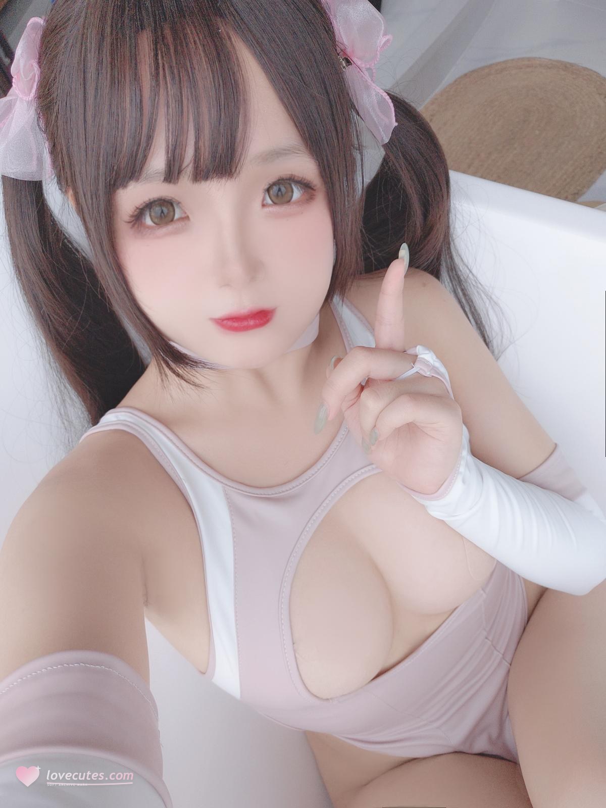 [私房] 日奈娇 - 小秘书：秘书制服黑丝 美胸翘臀私房 90P17G4V