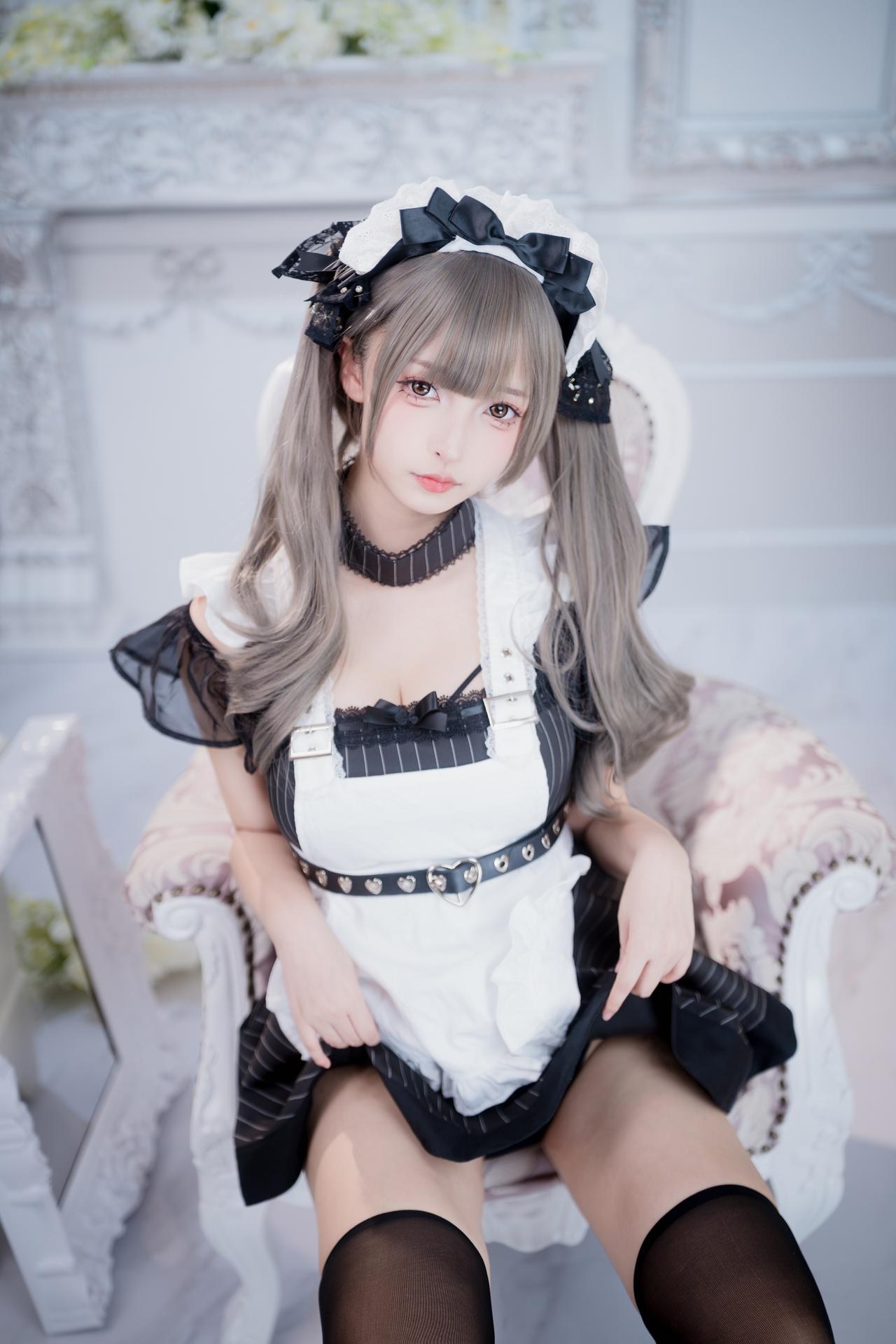[私房] フォトセット 神楽坂真冬 - 妄想女仆 黑白女仆情趣 黑丝美腿视频 75P2V