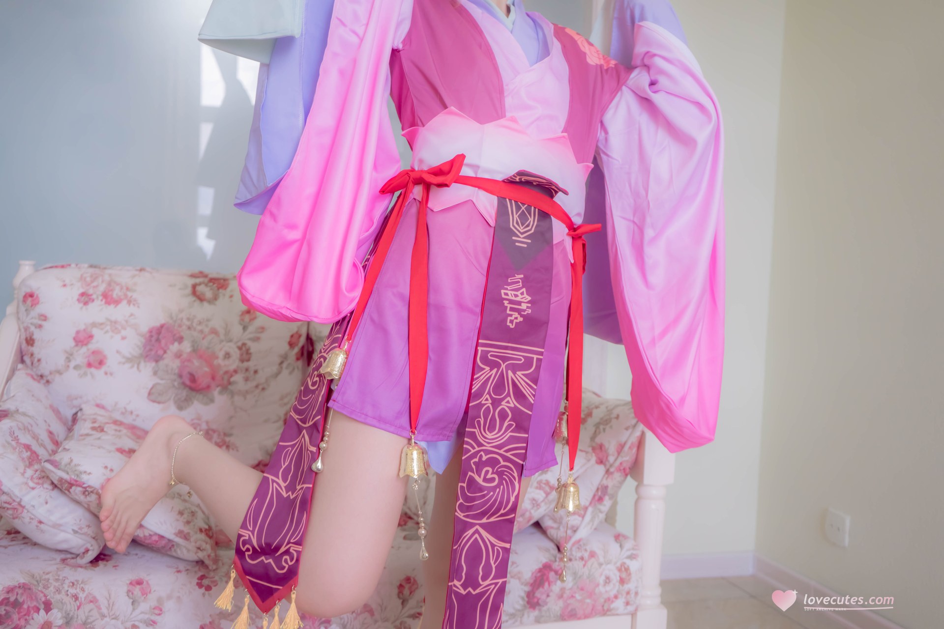 [cosplay] 少女映畫 - 狐妖小紅娘-塗山紅紅：露穴翹臀蕾絲內衣大尺度角色還原 81P