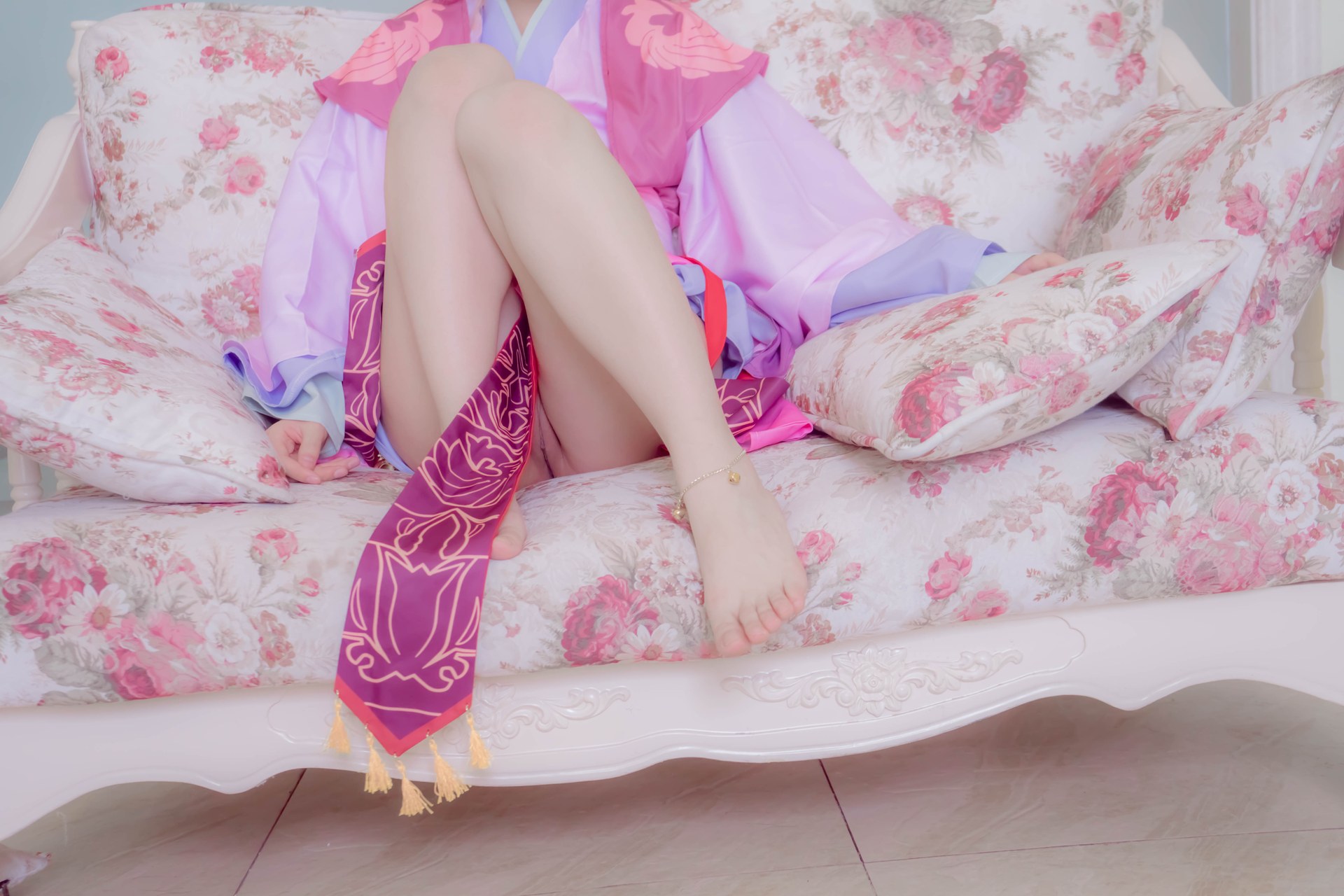 [Cosplay] Shaonvyinghua - Tushan Honghong nội y ren bộ ảnh người lớn 81P
