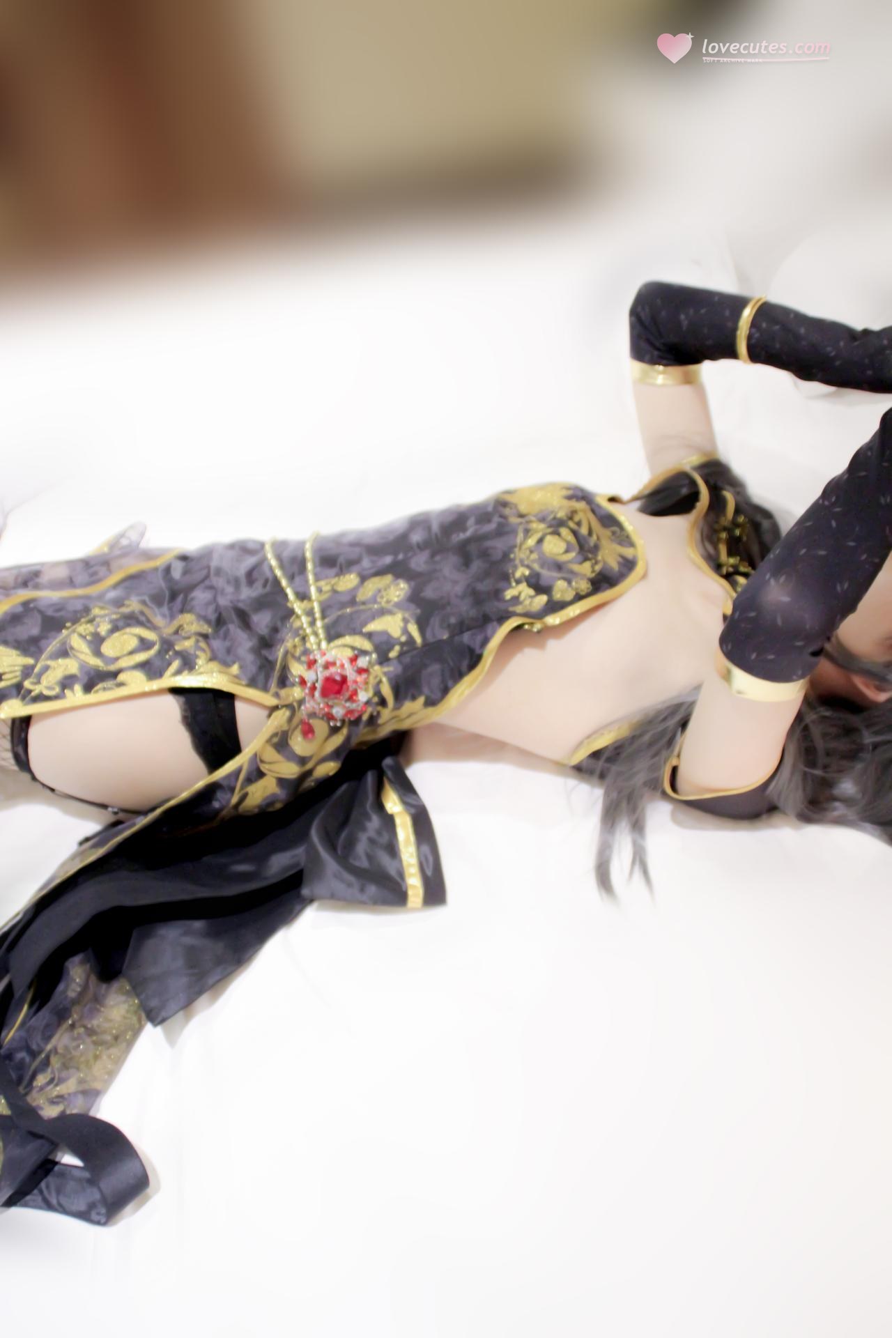 [cosplay] 少女映畫 - 洛天依 金絲雀：黑絲網襪翹臀大尺度角色還原 15P