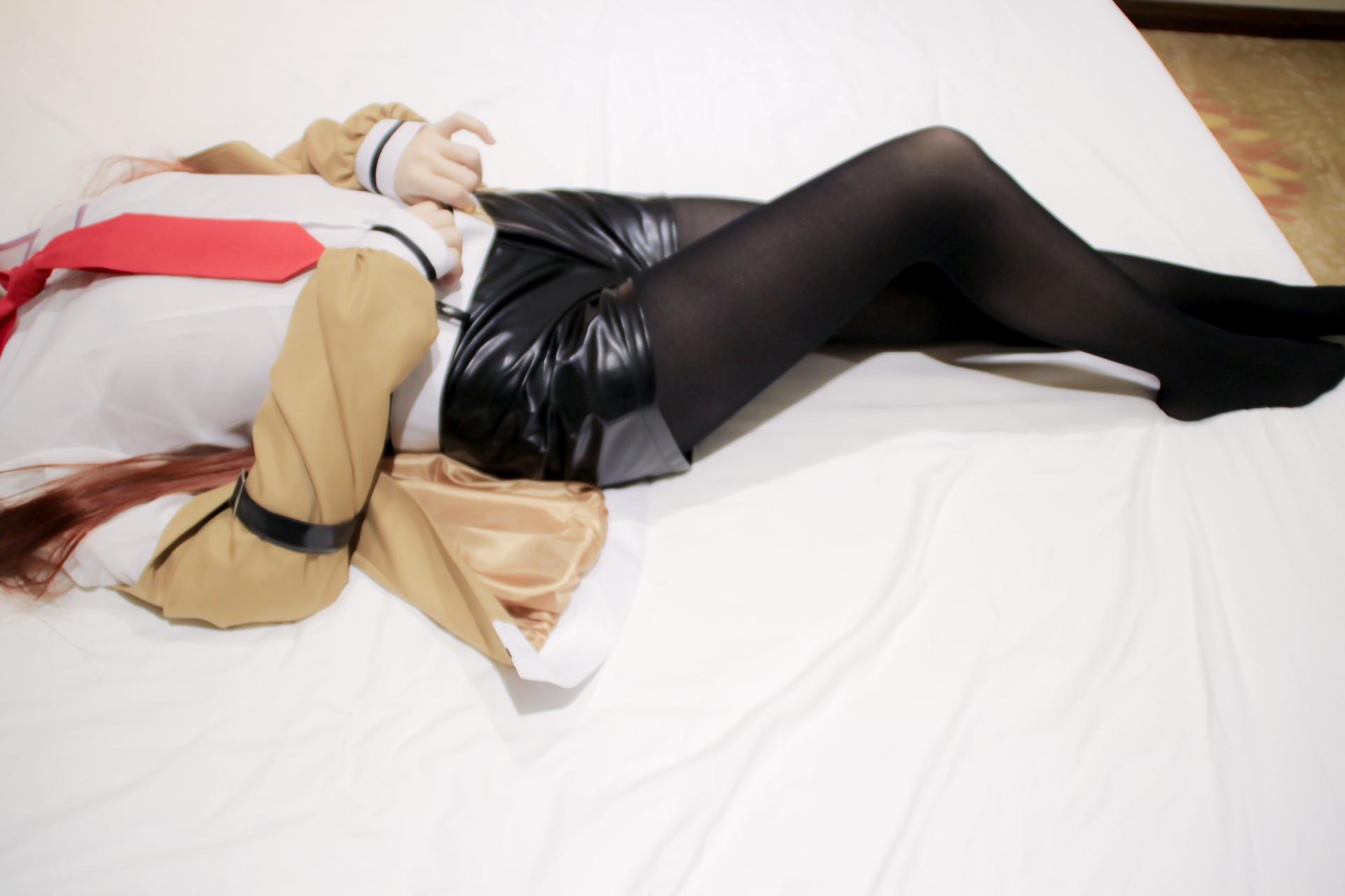 [Cosplay] Shaonvyinghua - Kurisu Makise đồng phục vớ đen bộ ảnh người lớn 65P