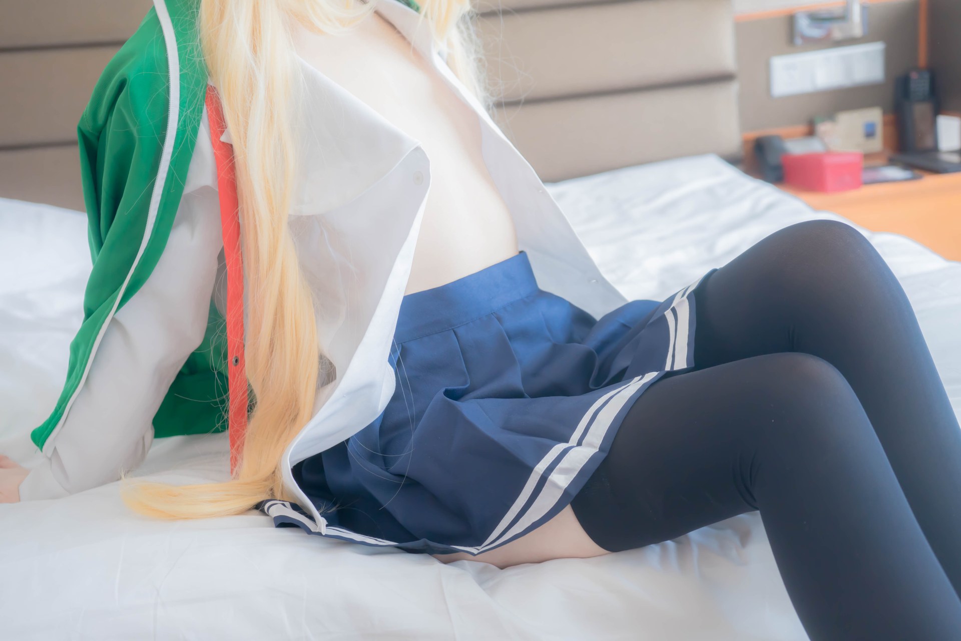 [cosplay] 少女映畫 - 澤村·斯潘塞·英梨梨：翹臀學生裝黑絲大尺度角色還原 93P