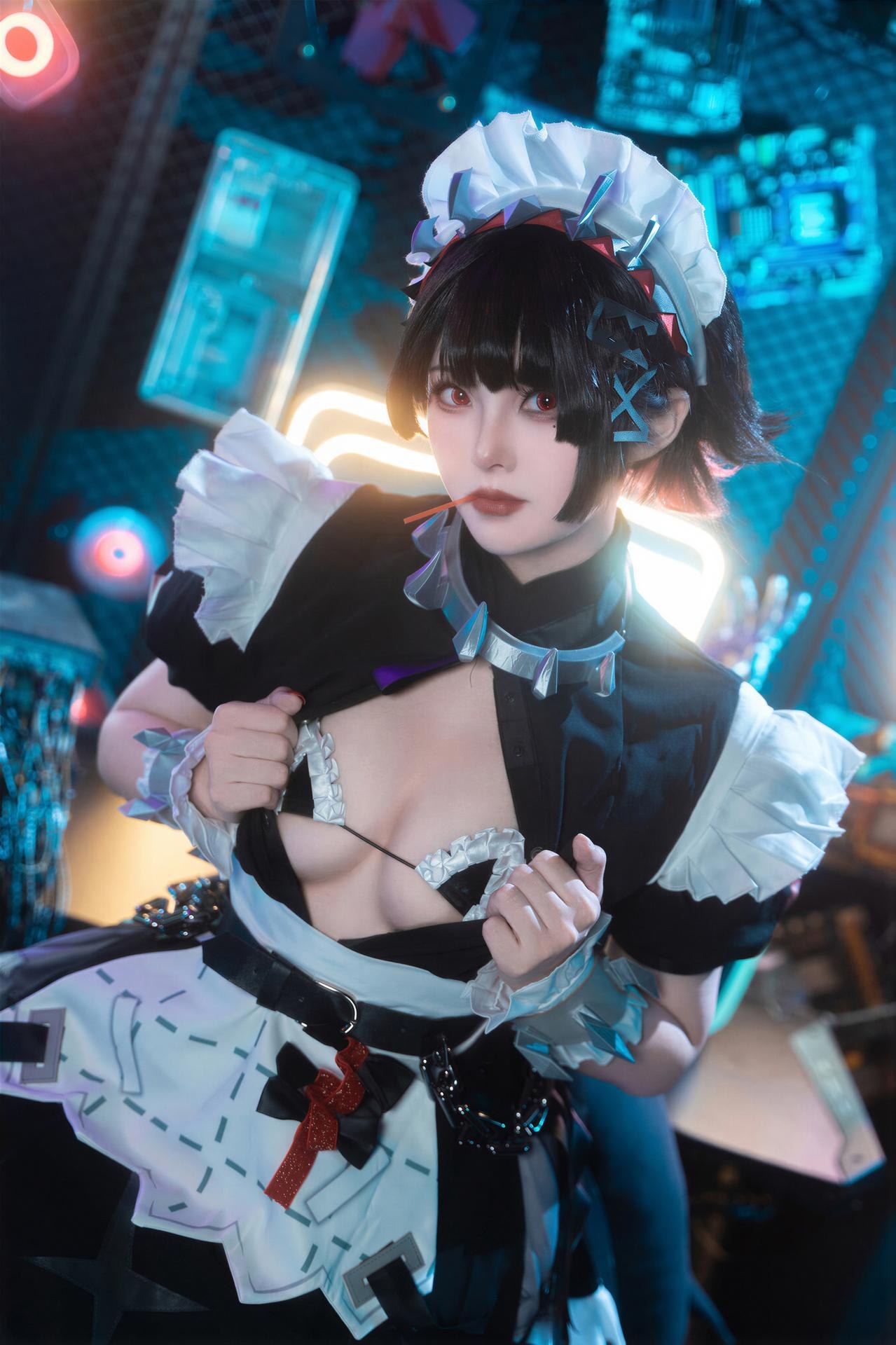 [cosplay] Natsuko夏夏子 - 絕區零 艾蓮喬：鯊魚女僕制服黑絲大尺度還原 93P4V