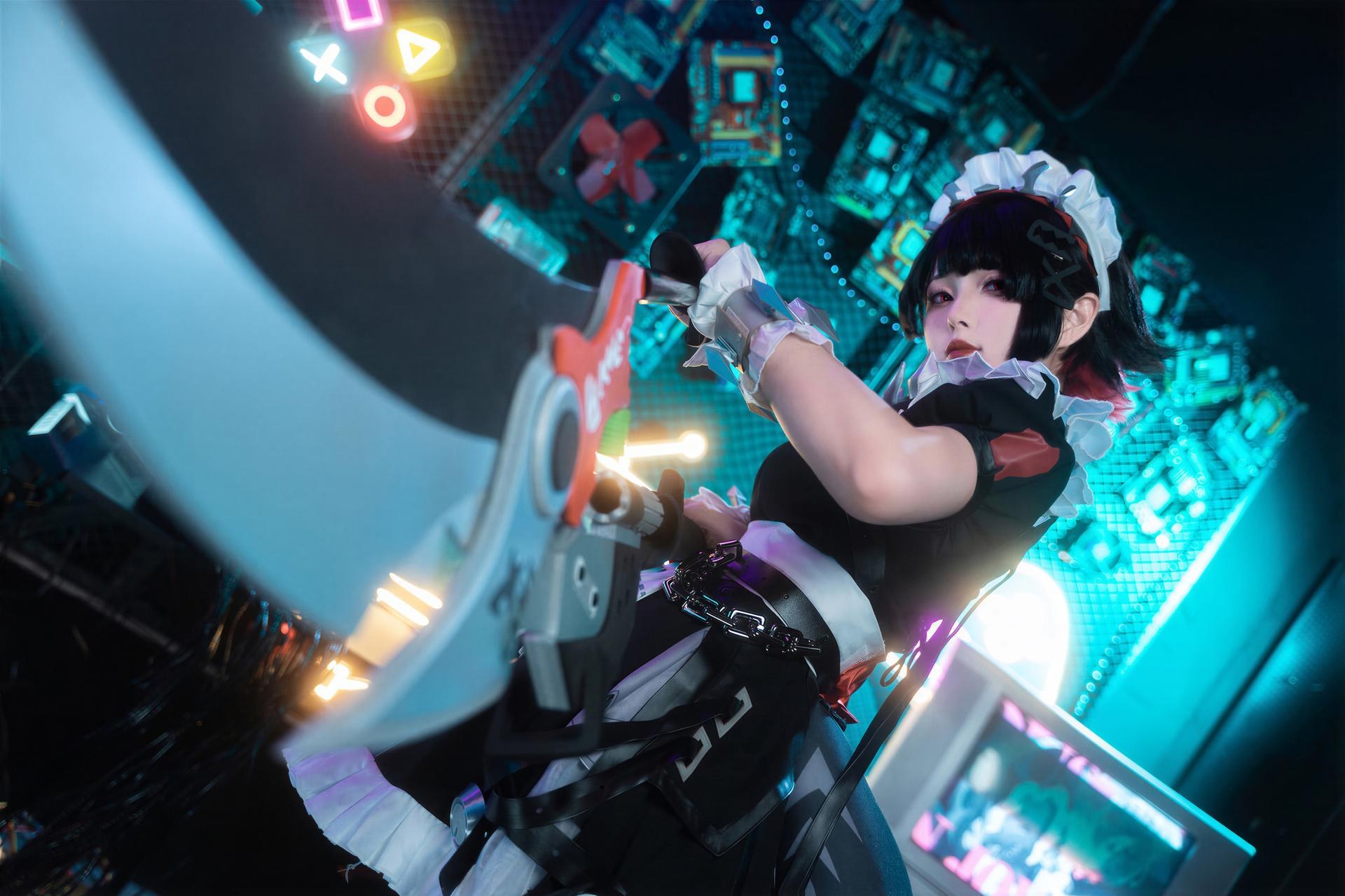 [cosplay] Natsuko夏夏子 - 絕區零 艾蓮喬：鯊魚女僕制服黑絲大尺度還原 93P4V