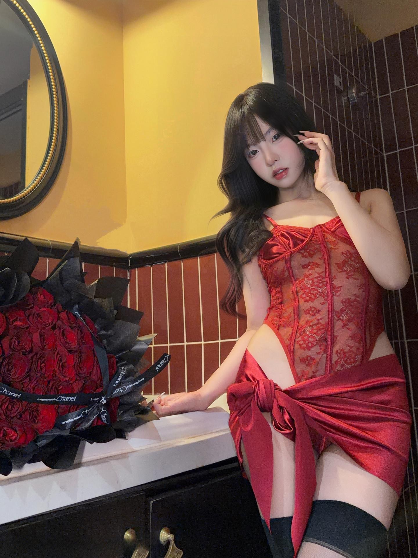 [private room] Nide Zhenzhenu - 520 Limited Set bộ ảnh cosplay 80P2V