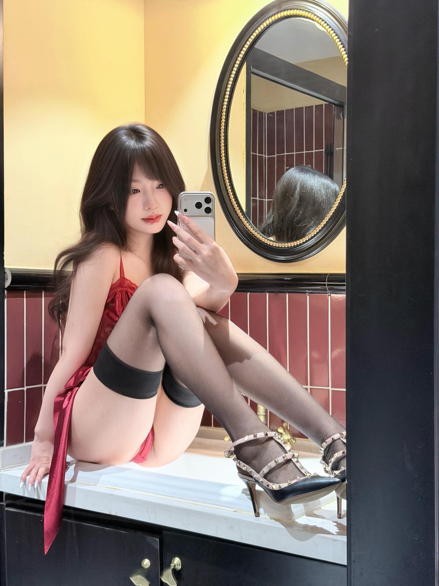 [私房] 你的真真u - 520限定：情侣主题私房內衣 80P2V