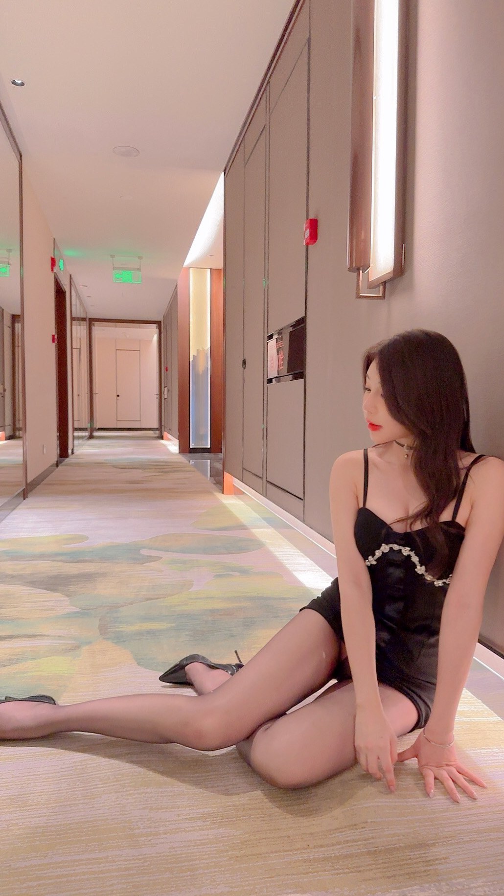 [Model] Xu Lizhi Booty - Girlfriend Desire bộ ảnh cosplay 35P1V