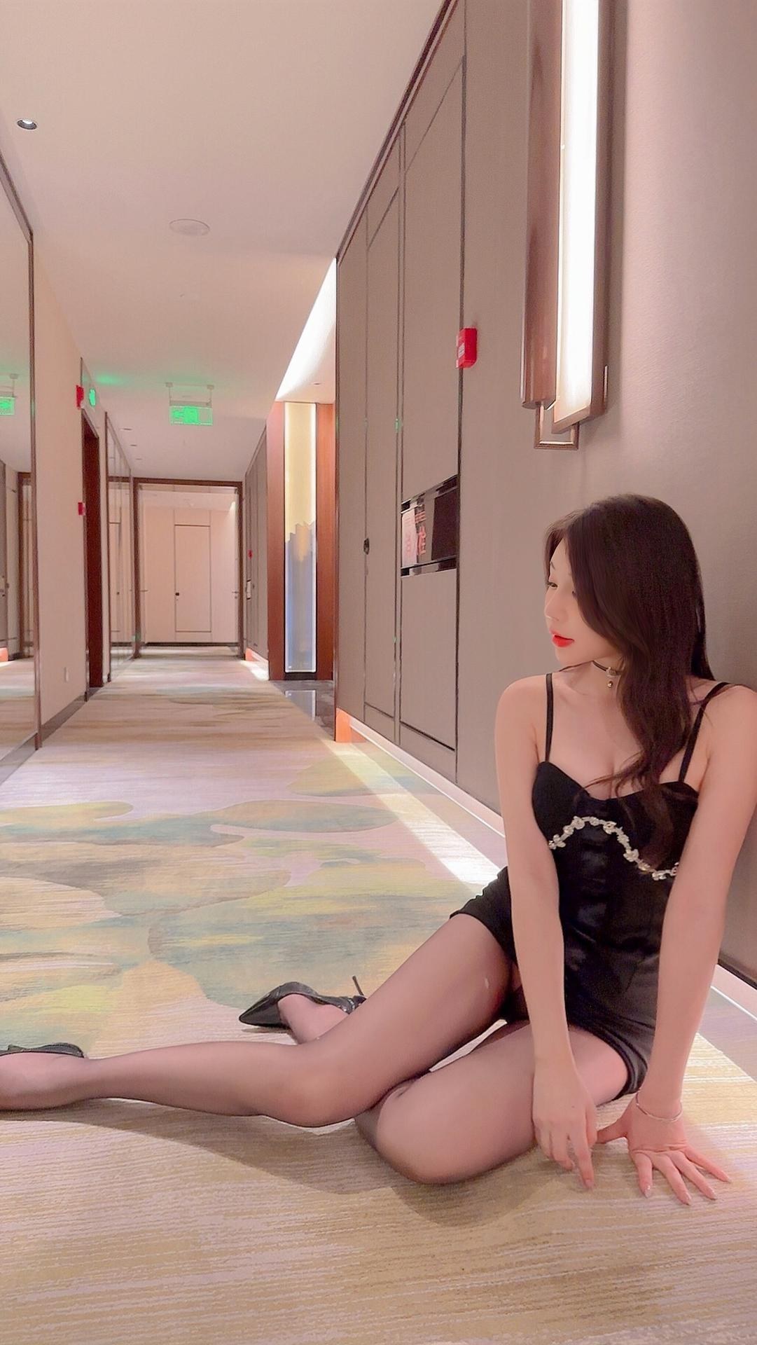 [Model] Xu Lizhi Booty - Girlfriend Desire ชุดภาพคอสเพลย์ 35P1V