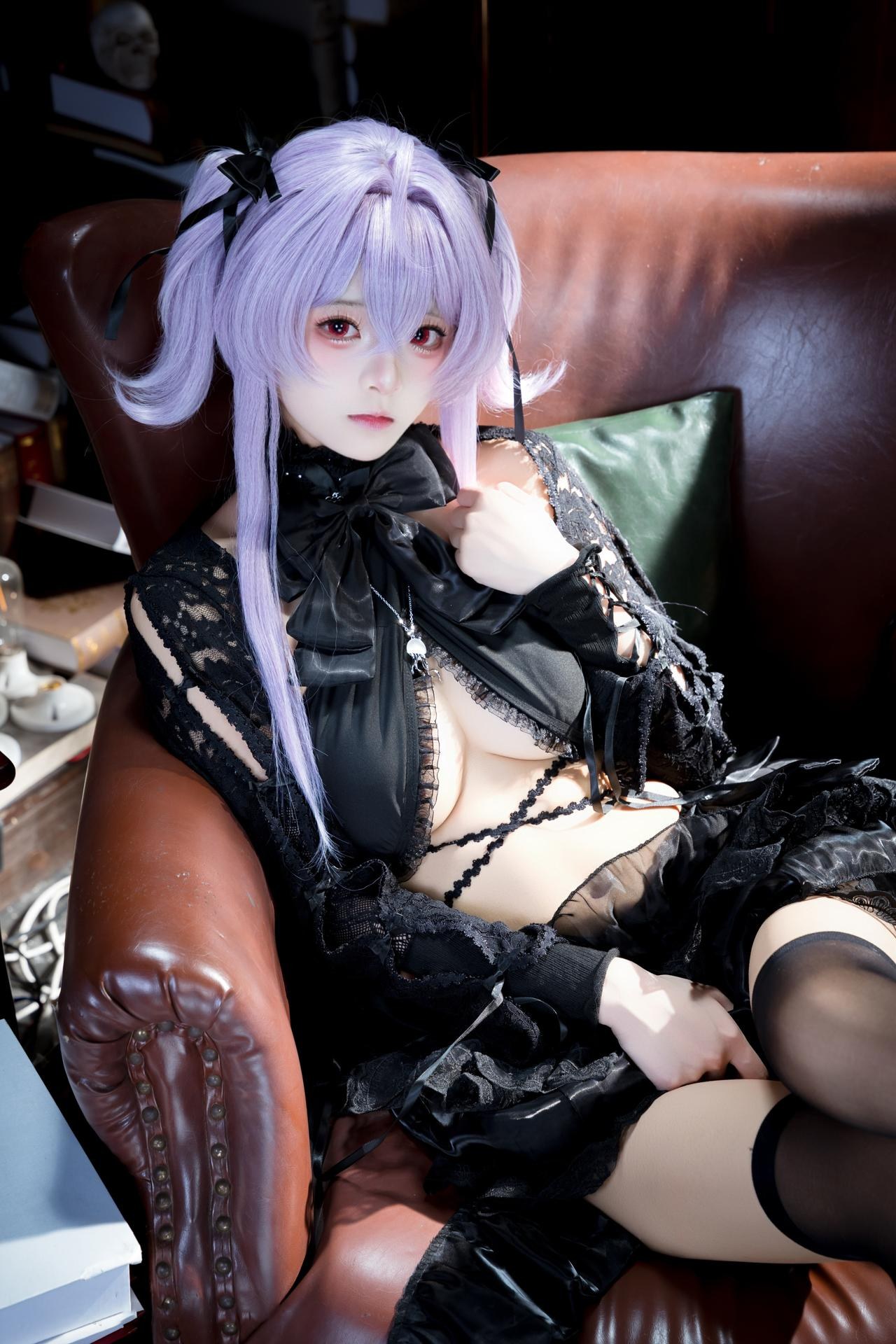 [cosplay] 九柒喵 - 水母：水母角色還原美腿大尺度 26P
