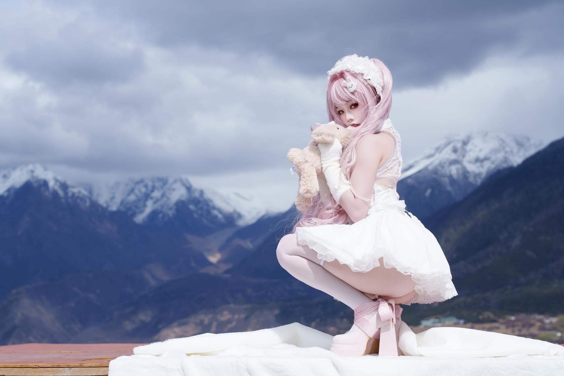 [cosplay] 慢炖仓鼠球 - 爱丽絲：爱丽絲角色還原美腿大尺度 81P