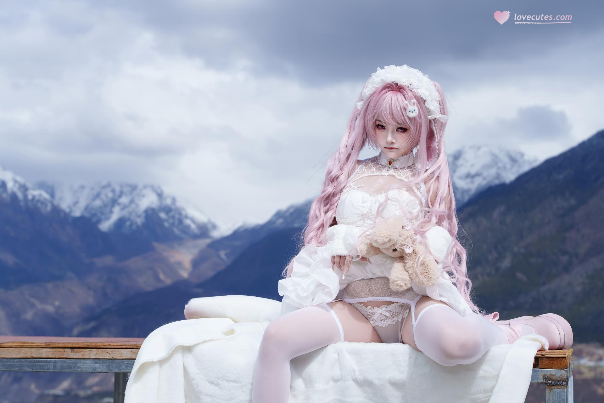 [cosplay] 慢炖仓鼠球 - 爱丽丝：爱丽丝角色还原美腿大尺度 81P