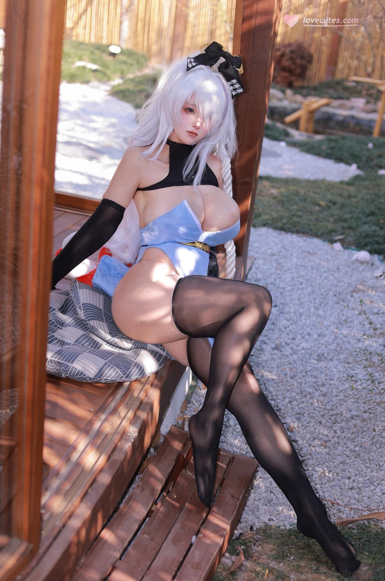 [cosplay] 芝心蛋奶烧 - 碧蓝航线 云仙：碧蓝航线 云仙旗袍角色還原美腿 300P5V