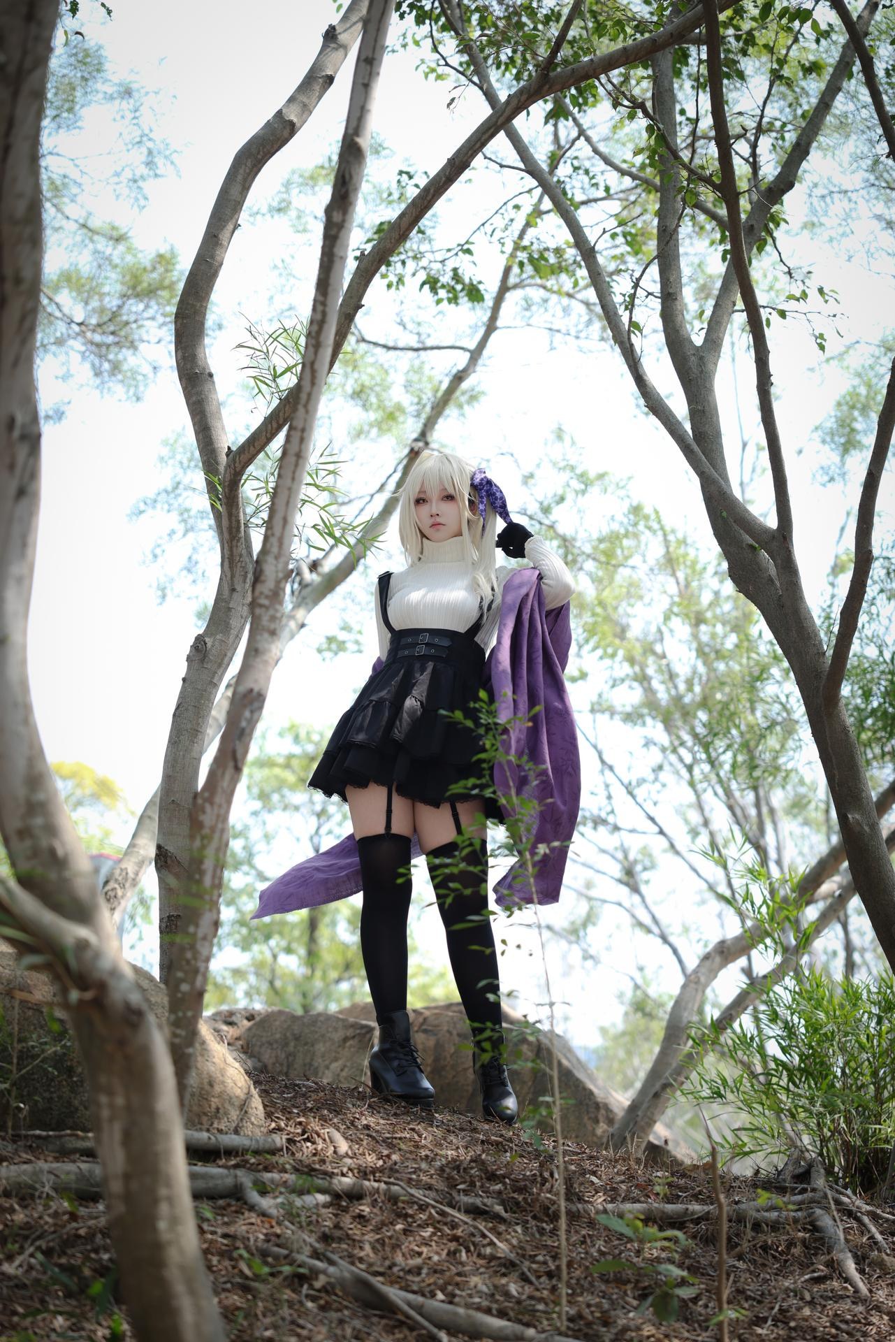 [cosplay] G44不会受伤 - 恋冢爱：恋冢爱角色還原美腿大尺度 58P