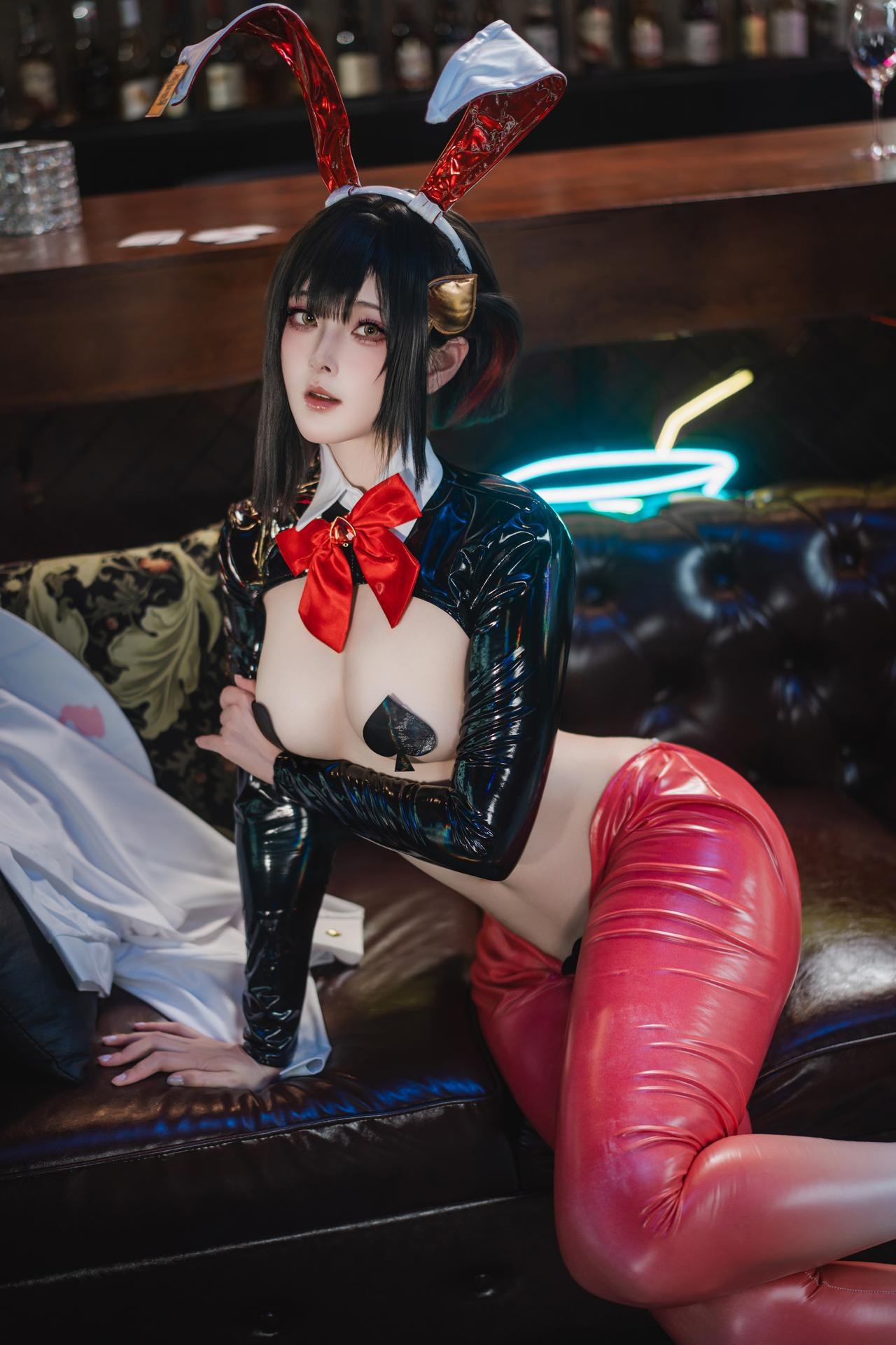 [cosplay] Natsuko夏夏子 - NIKKE 露姬·逆兔女郎：NIKKE 露姬·逆兔女郎角色還原兔女郎美腿 63P