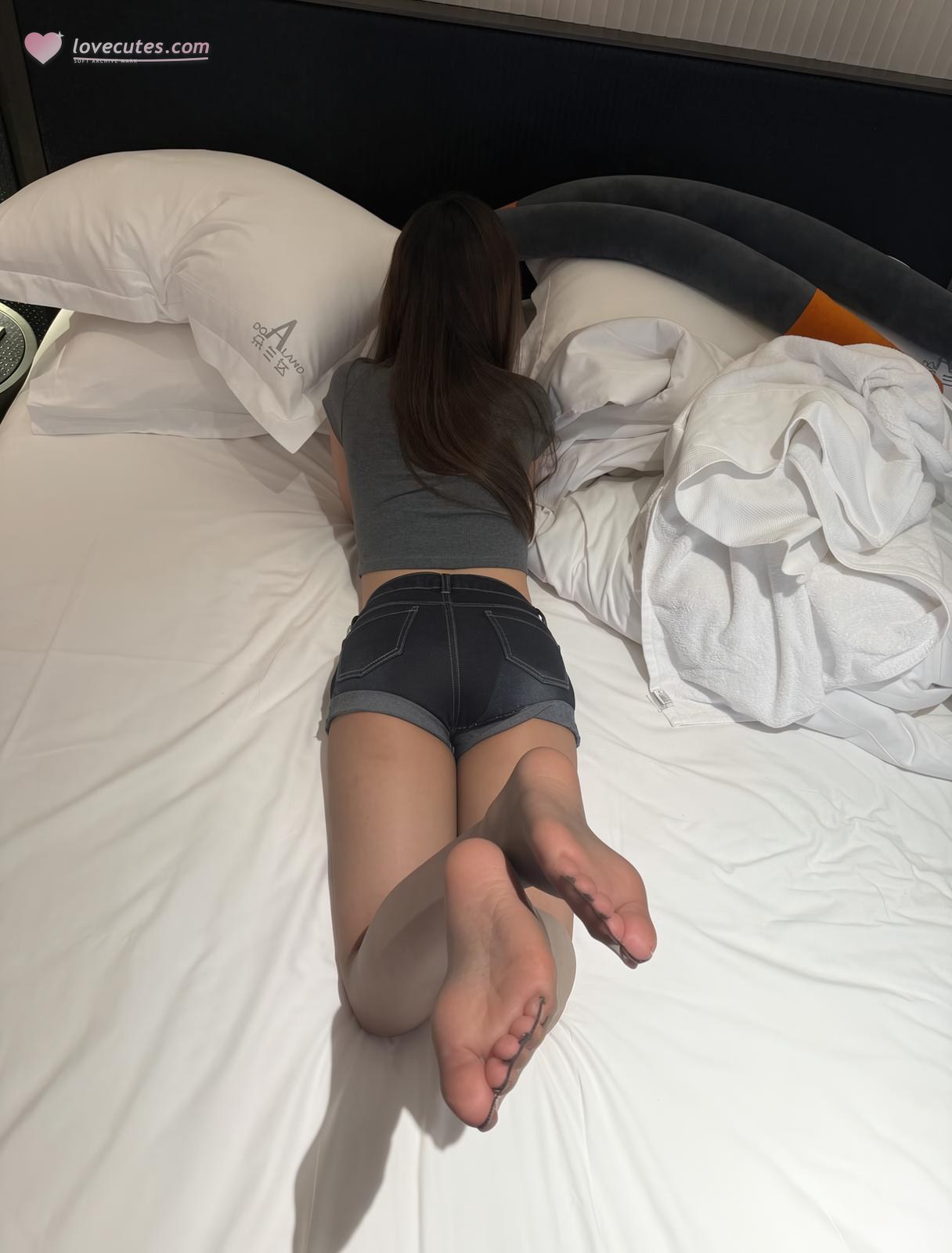 [Private Room] Zhishitu - Contrast Subscription Hotel Leg Shoot 103P3V