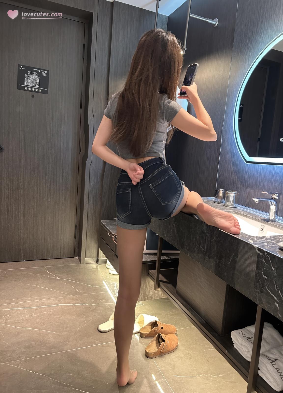 [Private Room] Zhishitu - Contrast Subscription Hotel Leg Shoot 103P3V