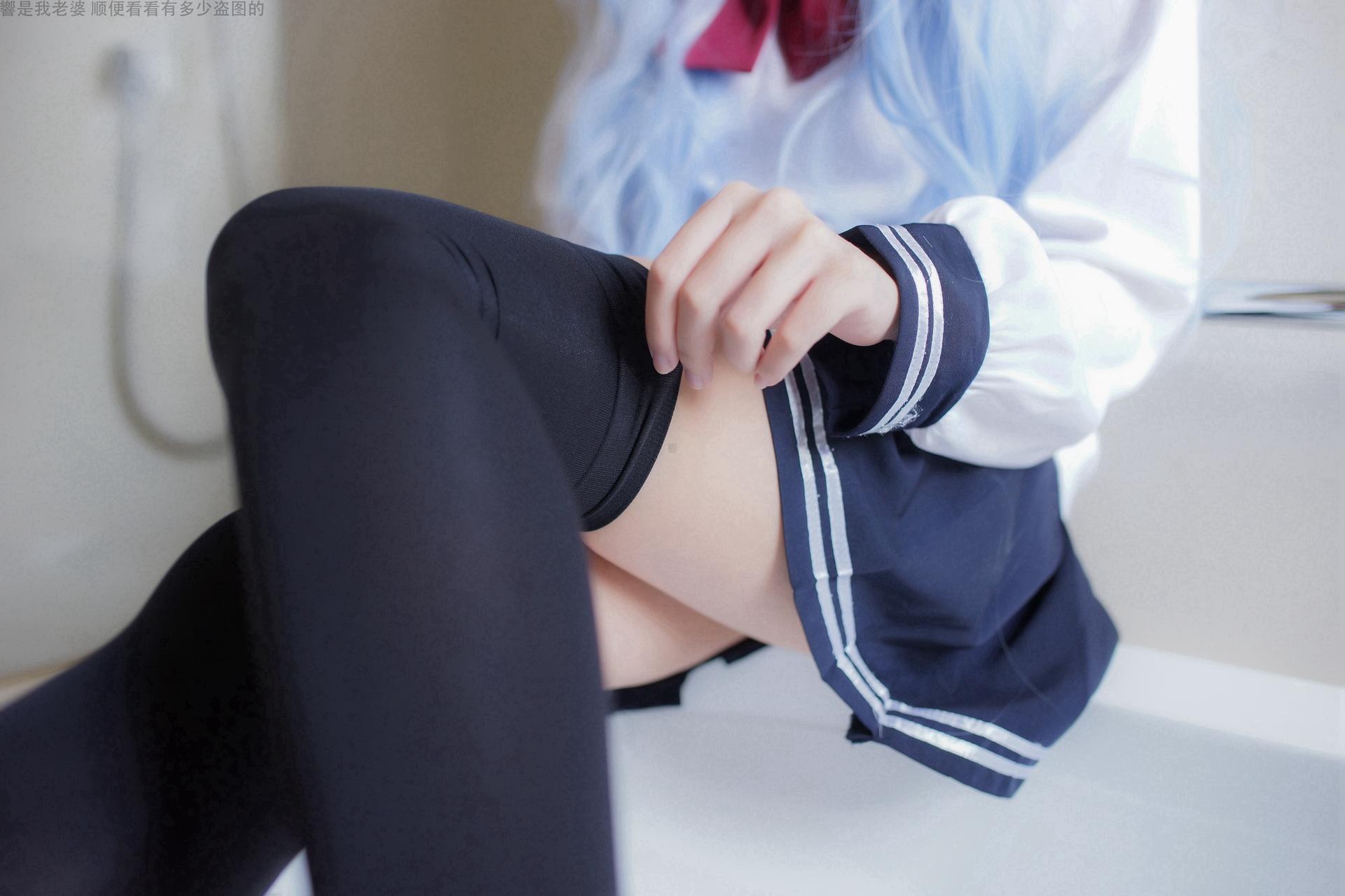 [cosplay] 少女映畫 - 艦娘響：學生裝翹臀美胸大尺度角色還原 82P