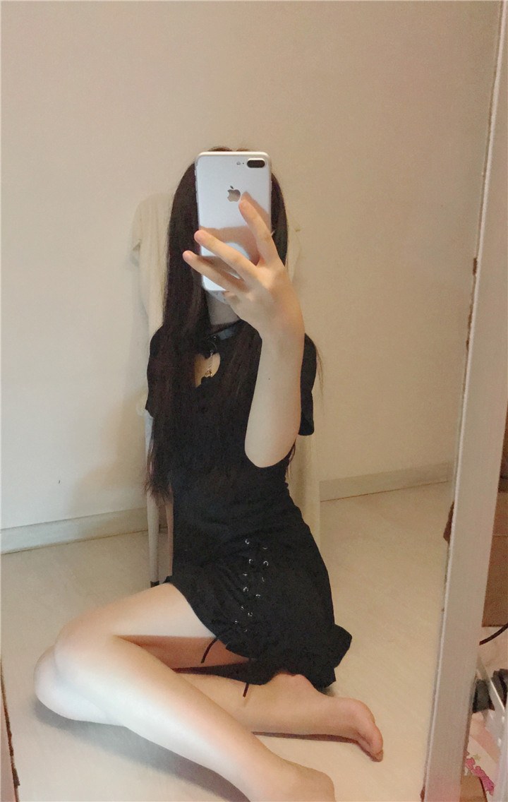 [私房] Shaonv Yinghua - Selfie Bundle: 私室風写真 自撮り 露出表現 写真集 277P4V