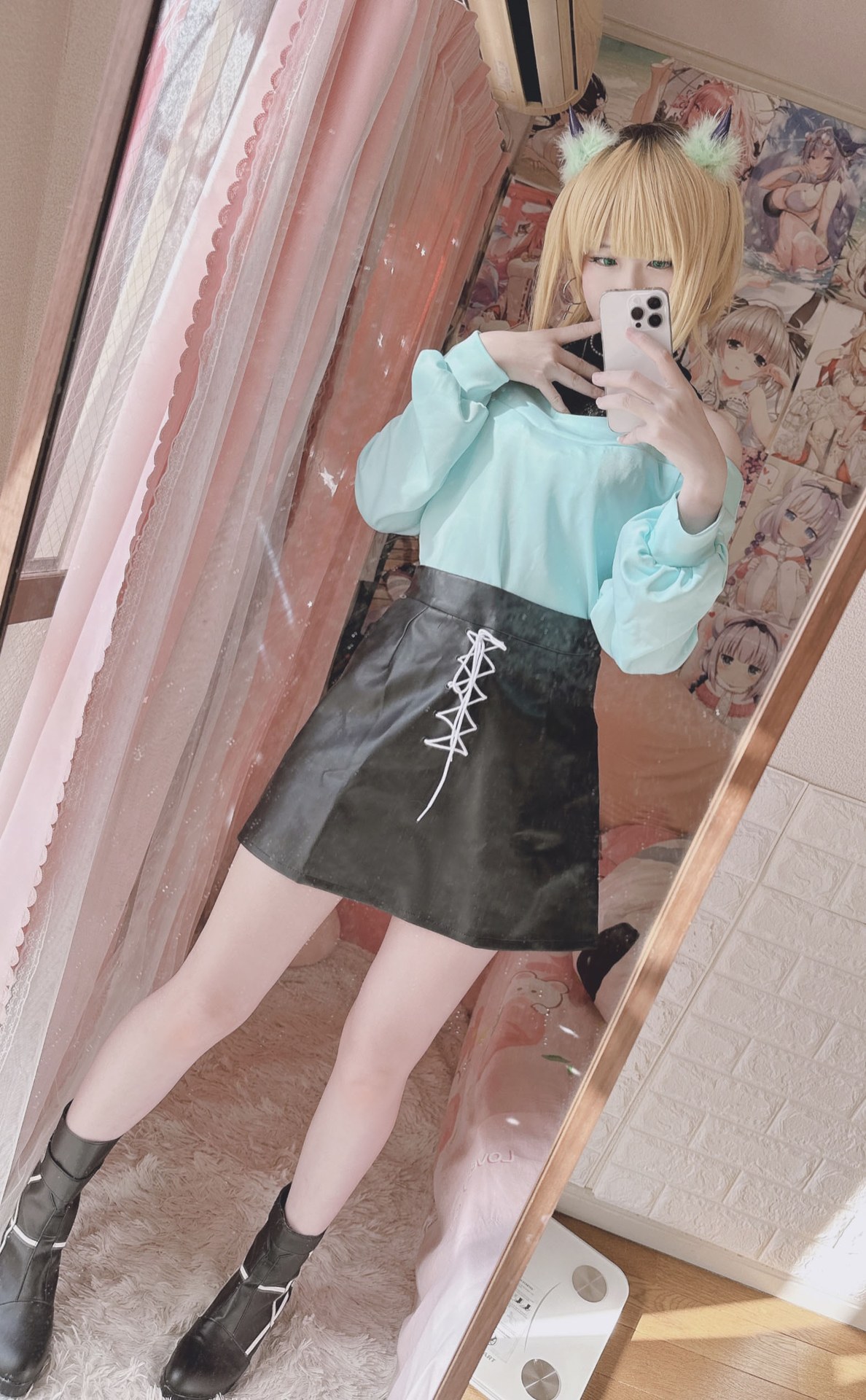 习呆呆 - 猫耳私服の私室風写真集 20P1V