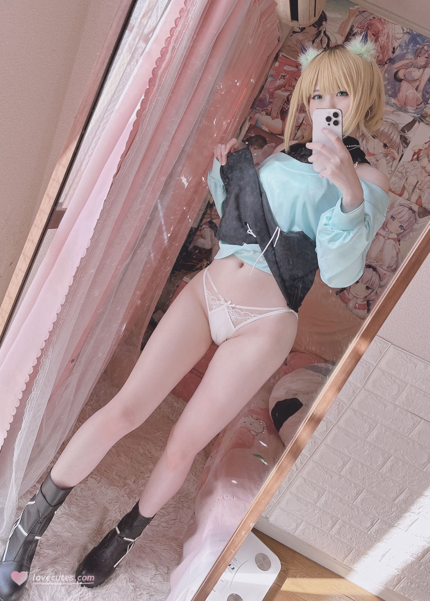 习呆呆 - 猫耳私服の私室風写真集 20P1V