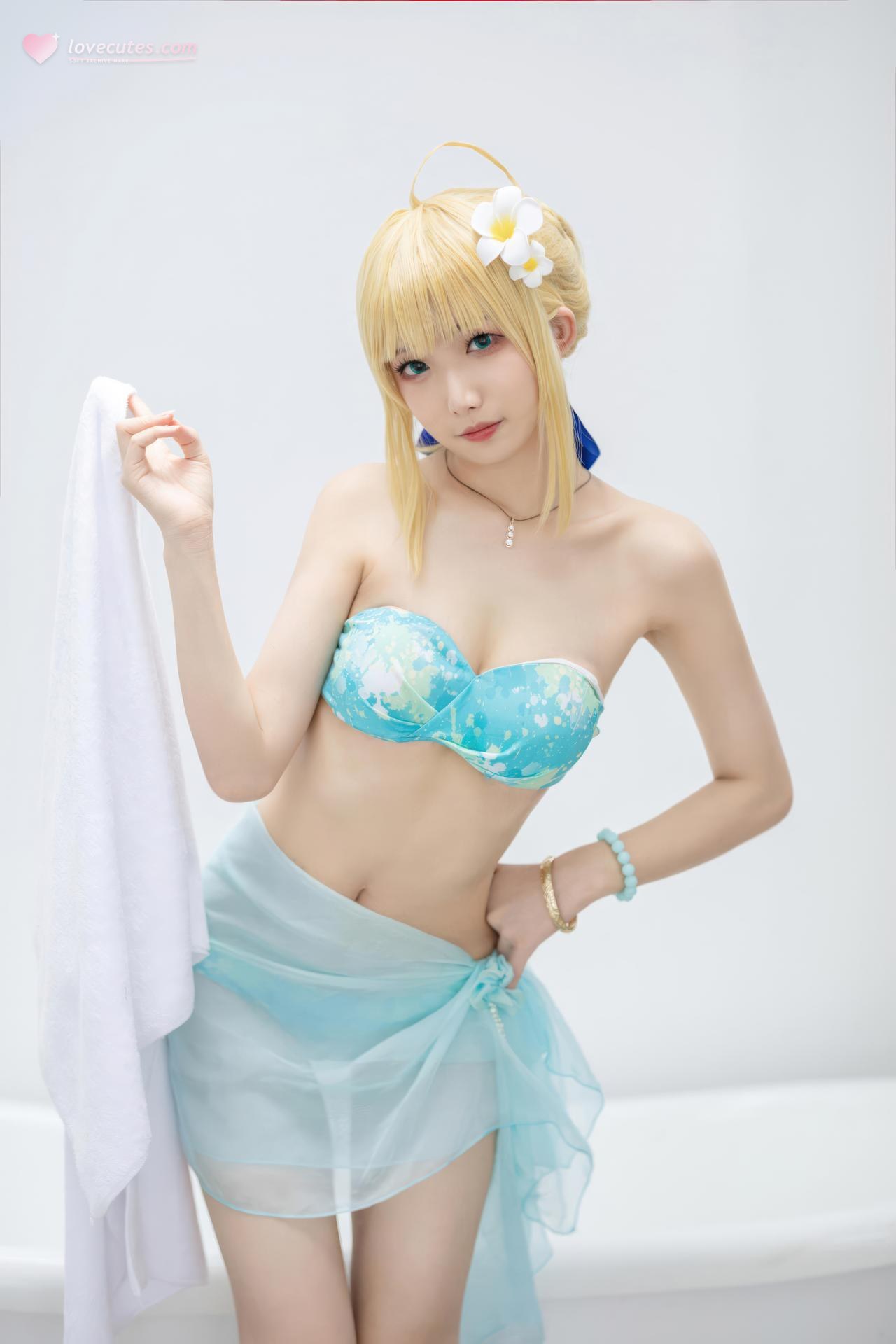 [cosplay] 封疆疆v - FGO Saber 泳装：FGO Saber 泳装角色還原美腿大尺度 49P