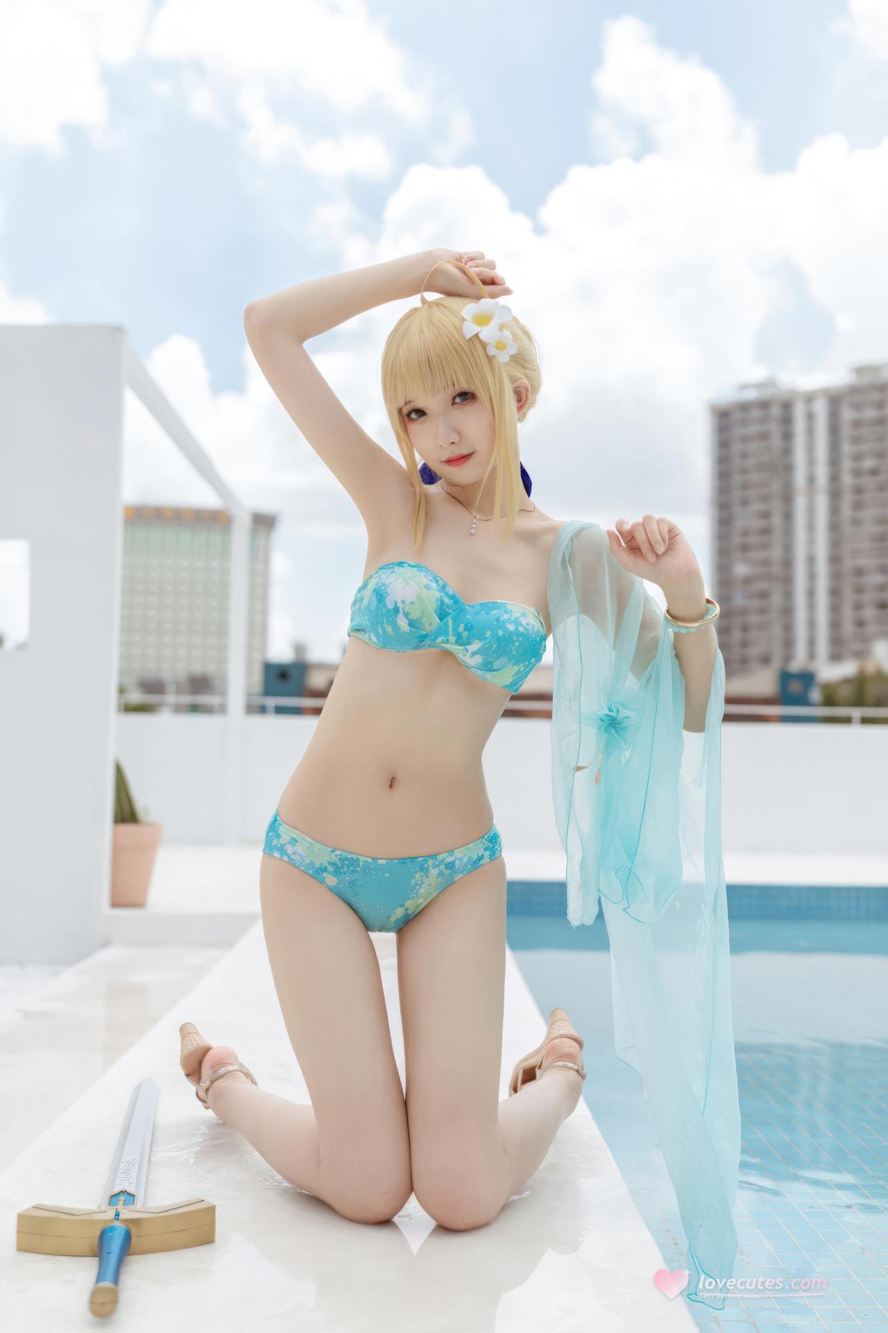 [cosplay] 封疆疆v - FGO Saber 泳装：FGO Saber 泳装角色還原美腿大尺度 49P