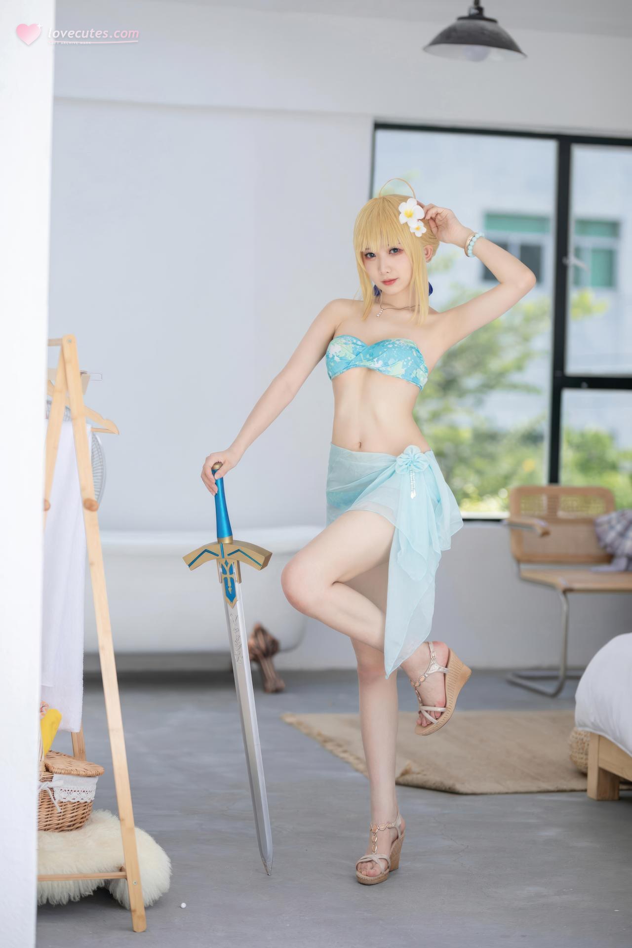 [Cosplay] Feng Jiangjiang v - FGO Saber Swimsuit Cosplay Photo Set 49P